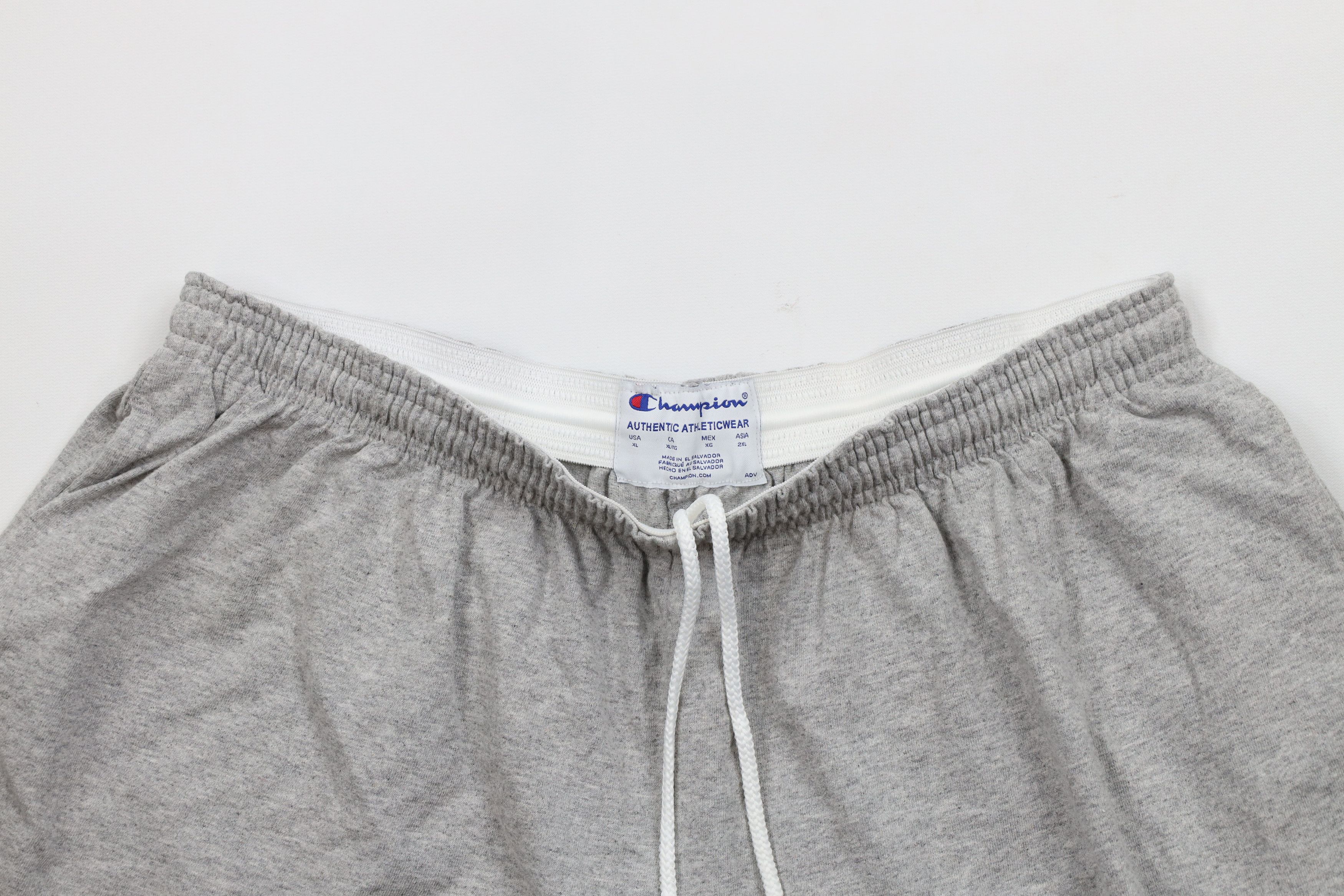 Champion × Vintage Vintage Y2K Champion Logo Above Knee Shorts Heather Gray Size US 36 / EU 52 - 2 Thumbnail