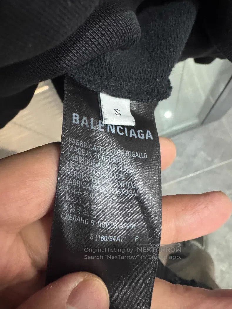 Balenciaga Balenciaga Solid Color Letter Logo Printed Round Neck Loos Size US S / EU 44-46 / 1 - 4 Thumbnail