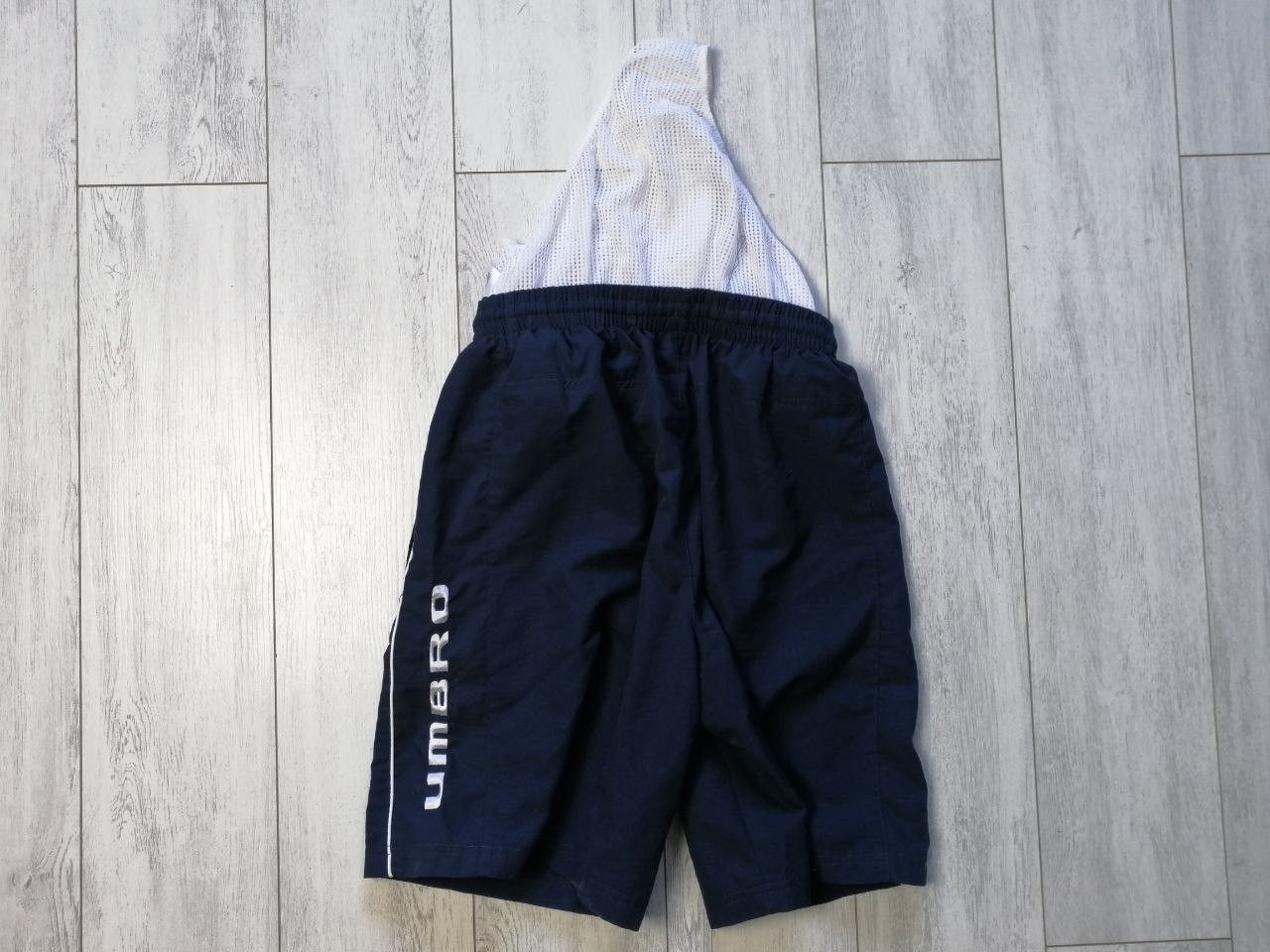 Umbro × Vintage Umbro Vintage Mens Nylon Shorts Size S Size US 30 / EU 46 - 4 Thumbnail