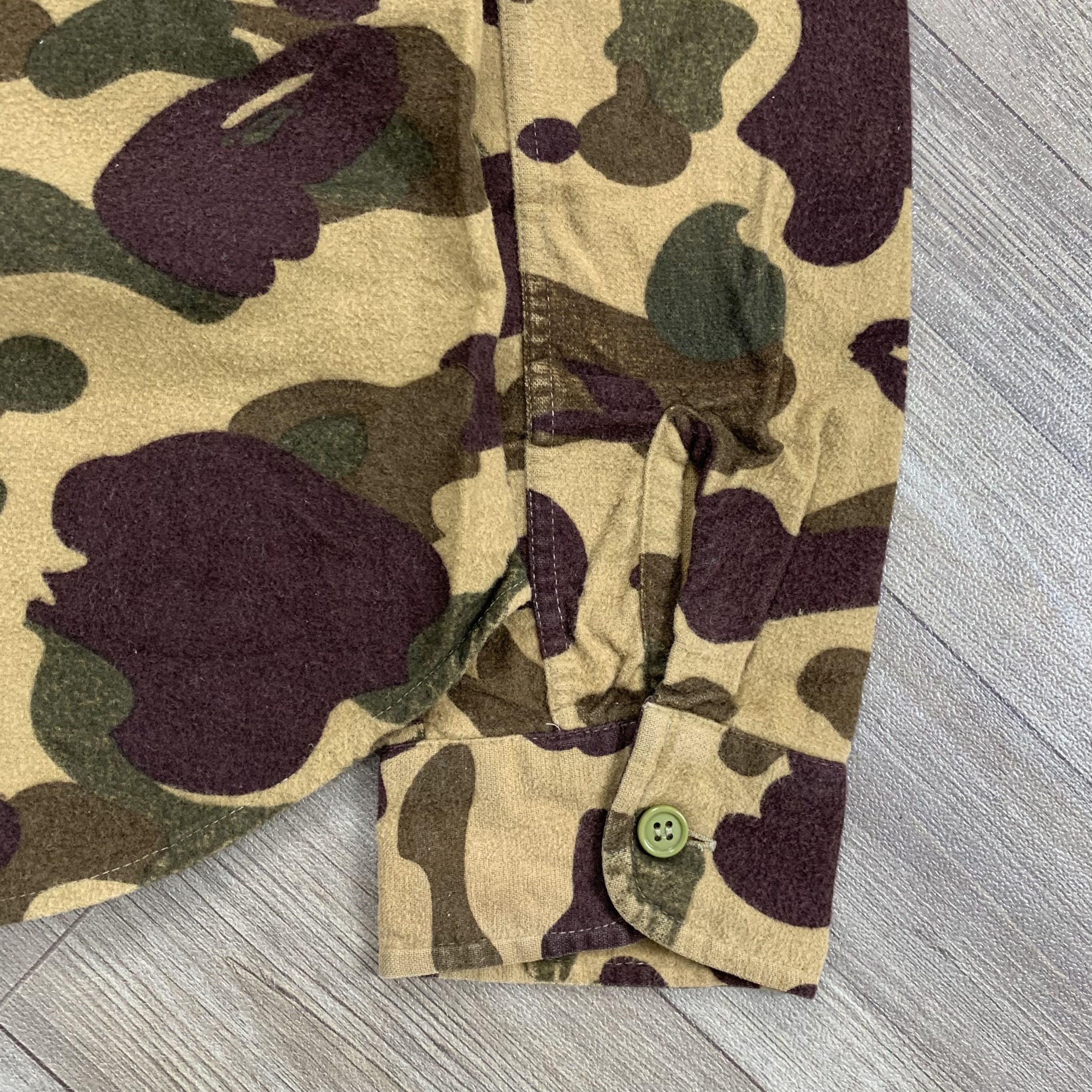 Bape Vintage A Bathing Ape Iconic Camouflage Flanel Shirt Size US M / EU 48-50 / 2 - 12 Thumbnail