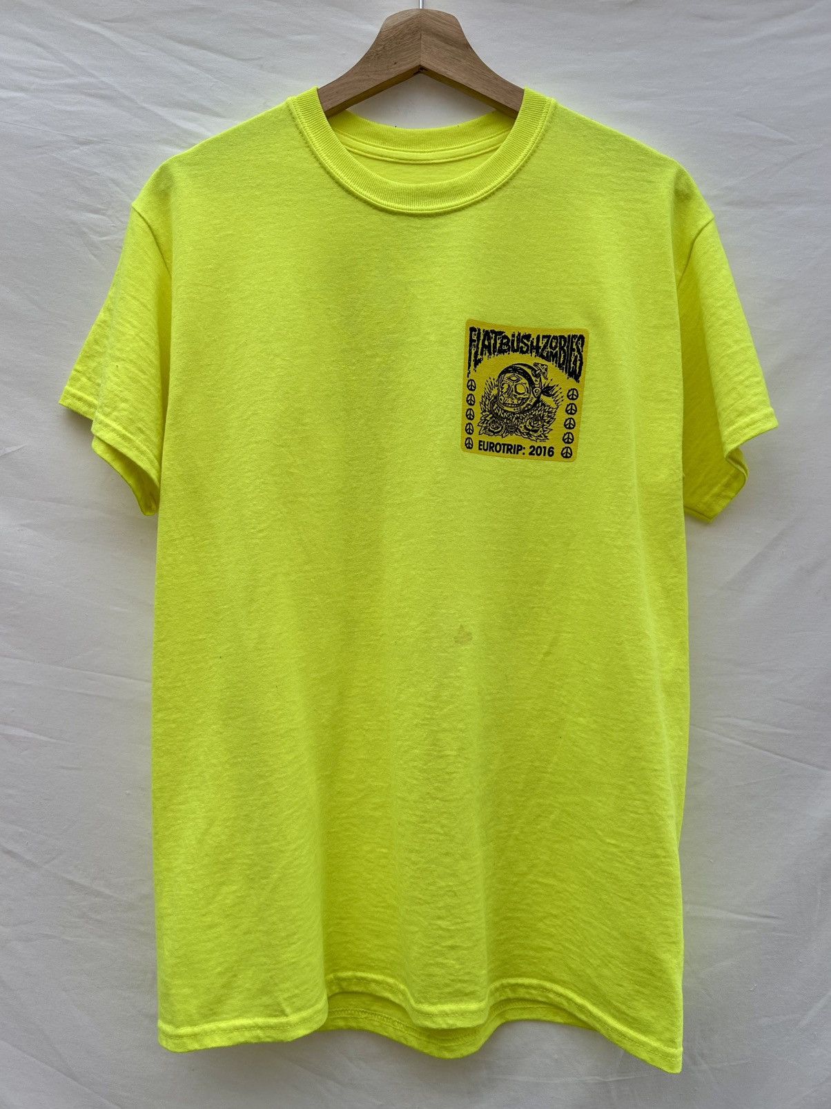 Flatbush Zombies Flatbush Zombies 2016 Eurotrip Tour Tee Neon Yellow M Size US M / EU 48-50 / 2 - 2 Thumbnail