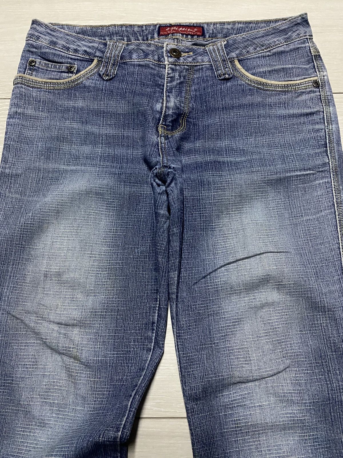 Japanese Brand Vintage Japanese Brand Distressed Faded Flare Soft Jeans Size US 30 / EU 46 - 3 Thumbnail