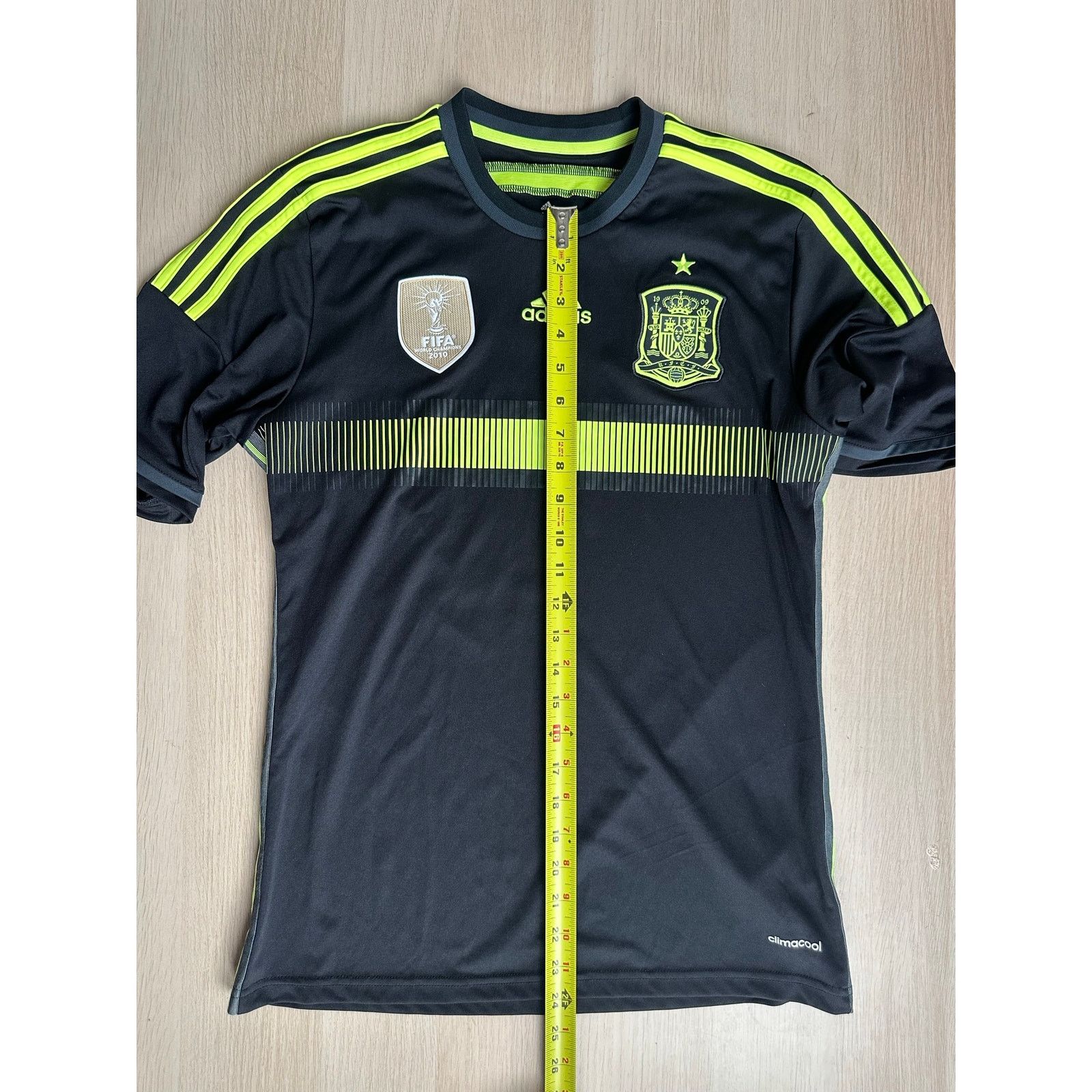 Adidas Rare Adidas x Spain 2014 World Cup Away Jersey - Size S Size US S / EU 44-46 / 1 - 4 Thumbnail