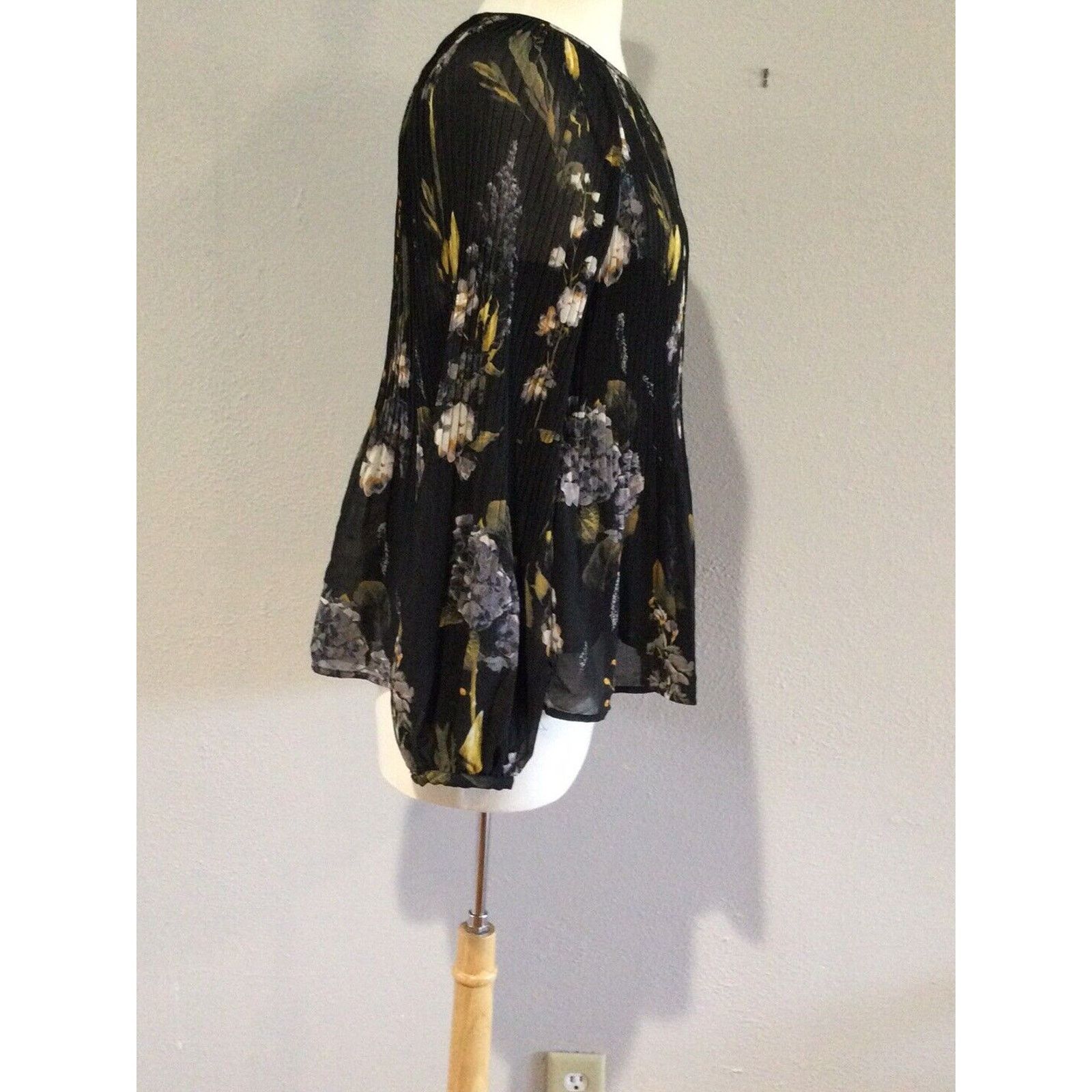 Other A New Day Floral Sheer Overlay w/Tank Underneath Top M Size M / US 6-8 / IT 42-44 - 6 Thumbnail