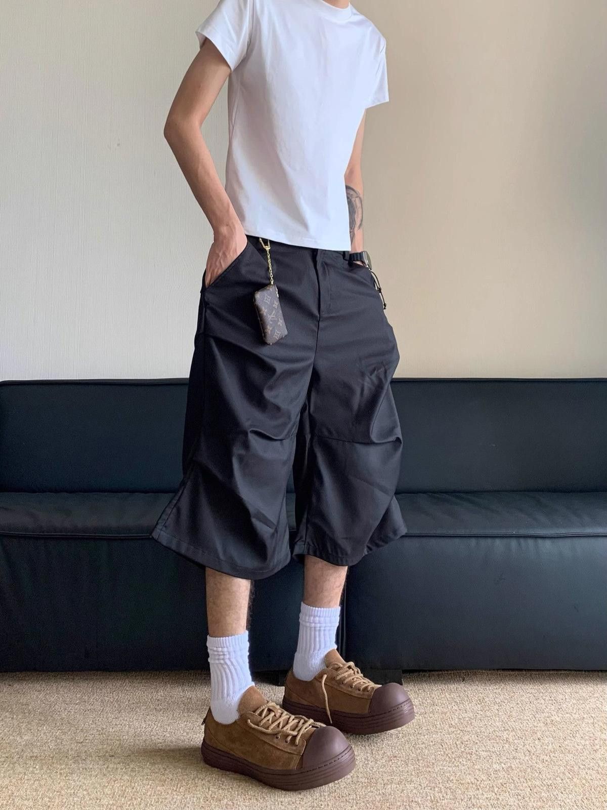 Pleated Black Wide-Leg Cargo Shorts