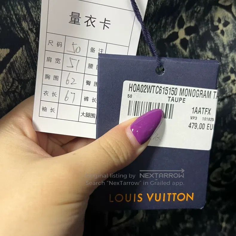 Louis Vuitton Louis Vuitton Grey Logo monogram single-breasted long-slee Size US M / EU 48-50 / 2 - 5 Thumbnail