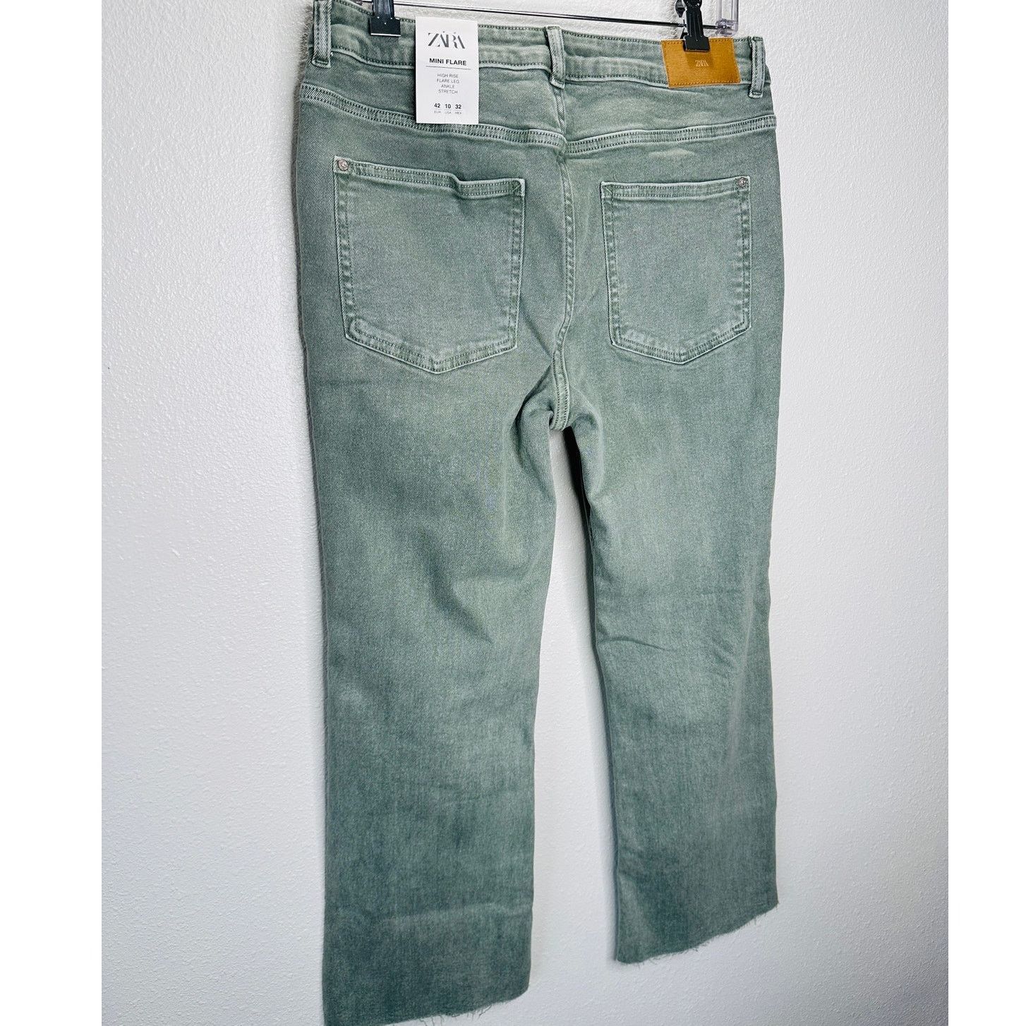 Zara NWT Zara Olive Mini Flare High Rise Flare Leg Ankle Jean 10 Size 32" / US 10 / IT 46 - 7 Thumbnail