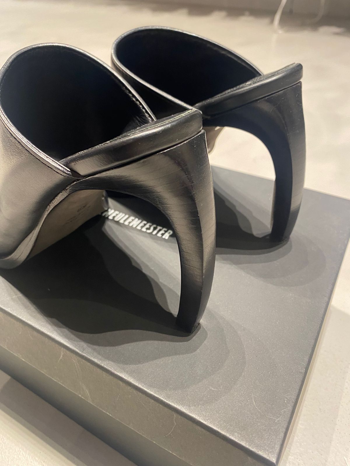 Ann Demeulemeester BLACK LEATHER MULES Size US 8 / IT 38 - 4 Thumbnail