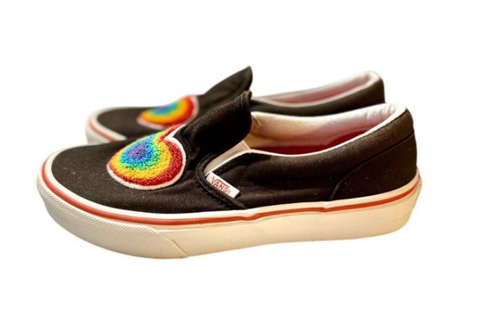 Vans Vans Classic Slip-Ons – Rainbow Heart Embroidery Size 4.5 Size US 4.5 / IT 34.5 - 4 Thumbnail