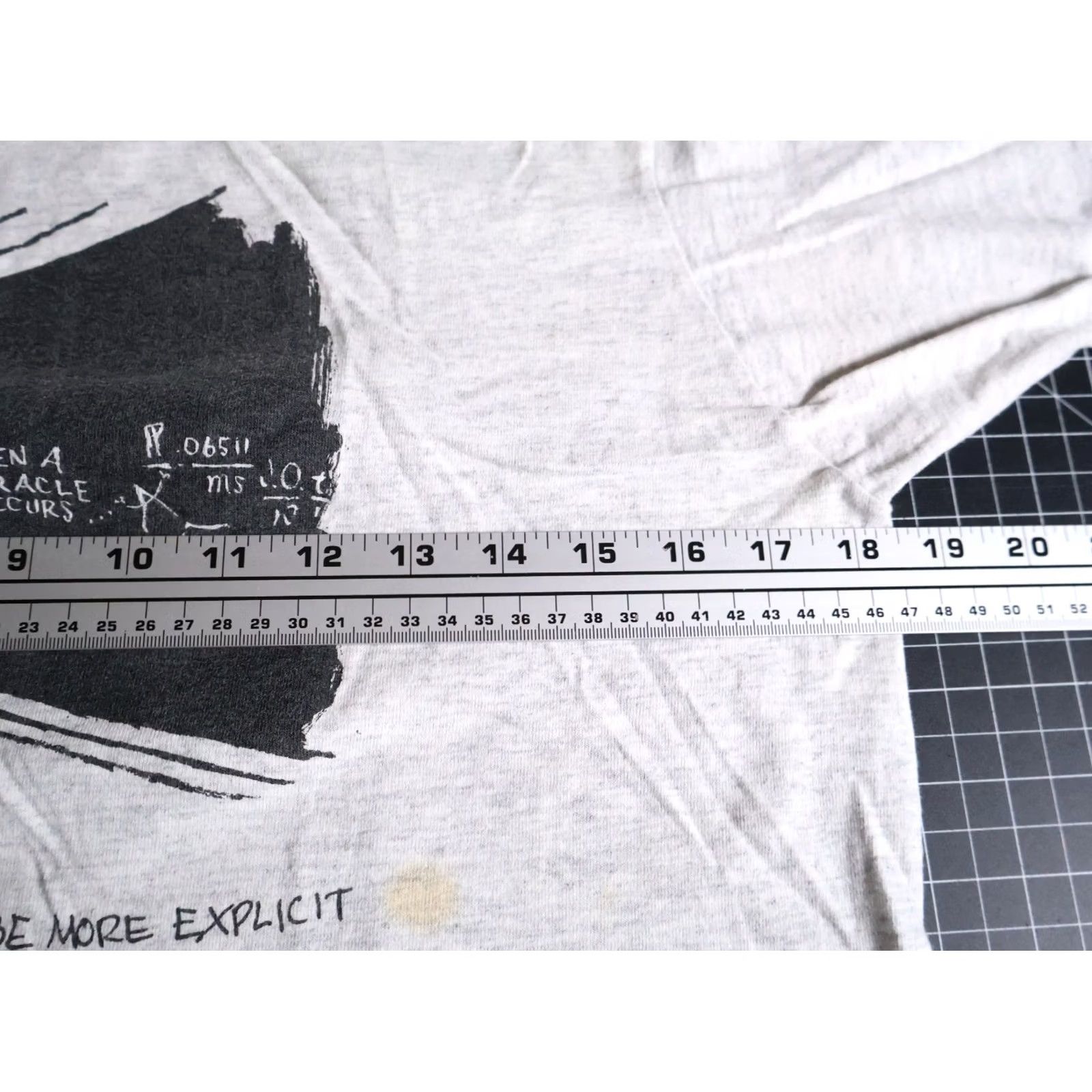 Fruit Of The Loom VINTAGE Fruit of the Loom T-Shirt 80s 1985 Art Funny Cartoon Gray Medium Mens Small Cotton Blend Modern Artwork Size US S / EU 44-46 / 1 - 7 Thumbnail
