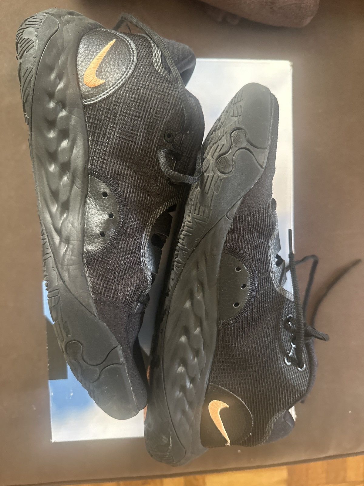 Nike PG 6 Black/Gold Size US 10 / EU 43 - 2 Thumbnail