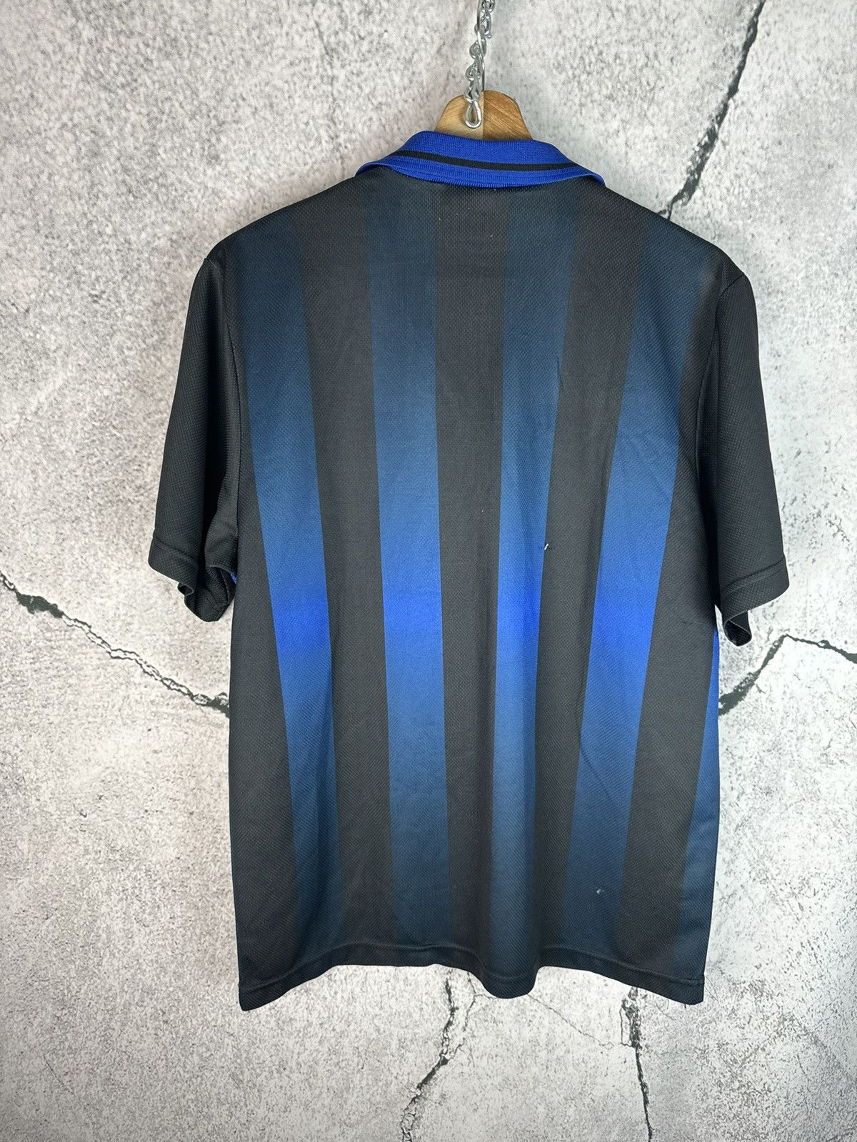 Umbro Vintage 90’s Blue black Neck Soccer Football Size US L / EU 52-54 / 3 - 2 Thumbnail