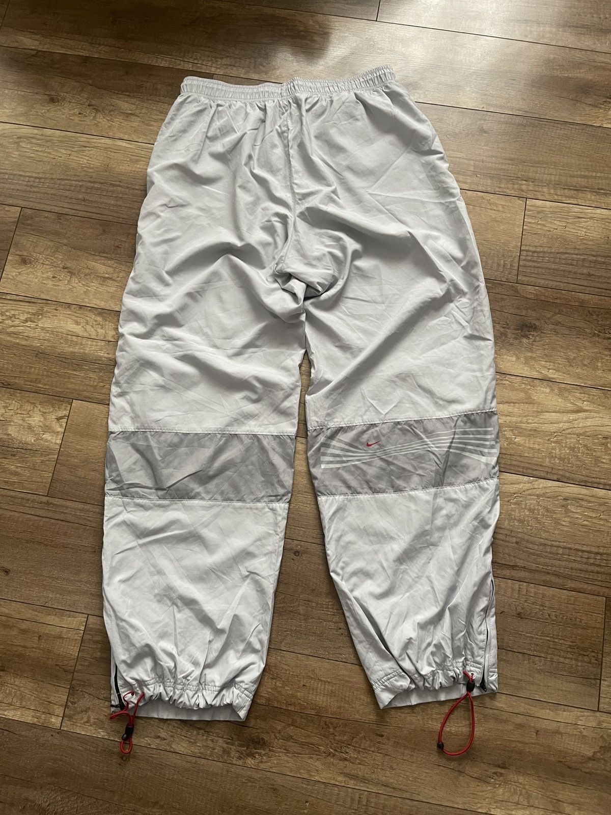 Nike Nike Vintage Nylon Track Pants Sweatpants Baggy 90s Size US 34 / EU 50 - 1 Thumbnail