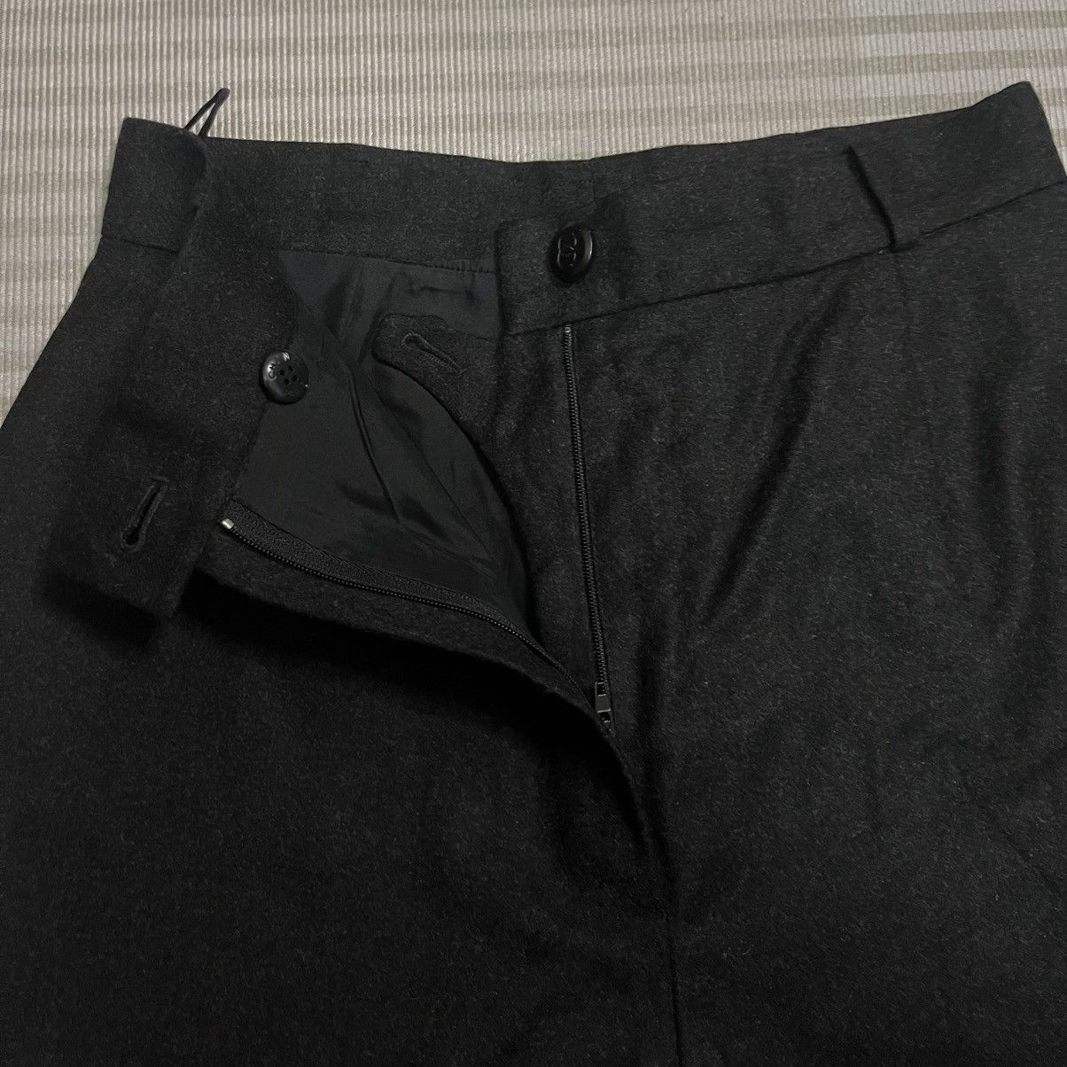 Chanel Vintage 1998 Chanel 98A Wool Cashmere Silk High Waist Pants Size 26" / US 2 / IT 38 - 6 Thumbnail