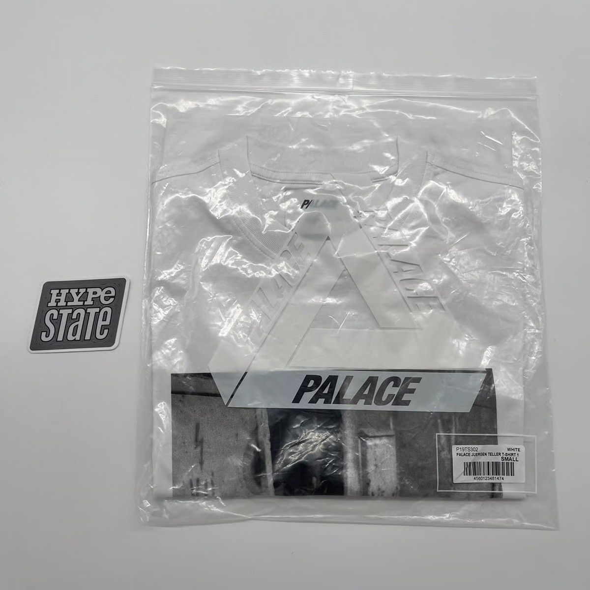 Palace Palace Juergen Teller 1 Tee White Size US S / EU 44-46 / 1 - 1 Thumbnail