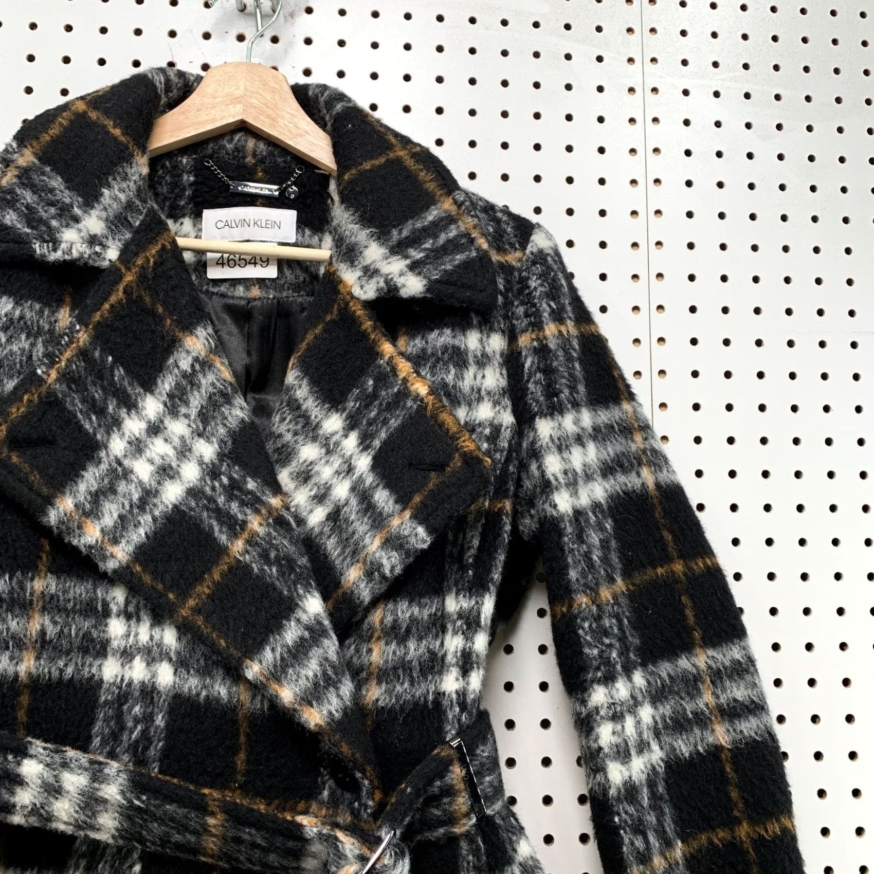 Calvin Klein Calvin Klein Wool Overcoat Womens Size 4 Black Plaid Belted Long Fuzzy Cozy Y2K Size S / US 4 / IT 40 - 7 Thumbnail
