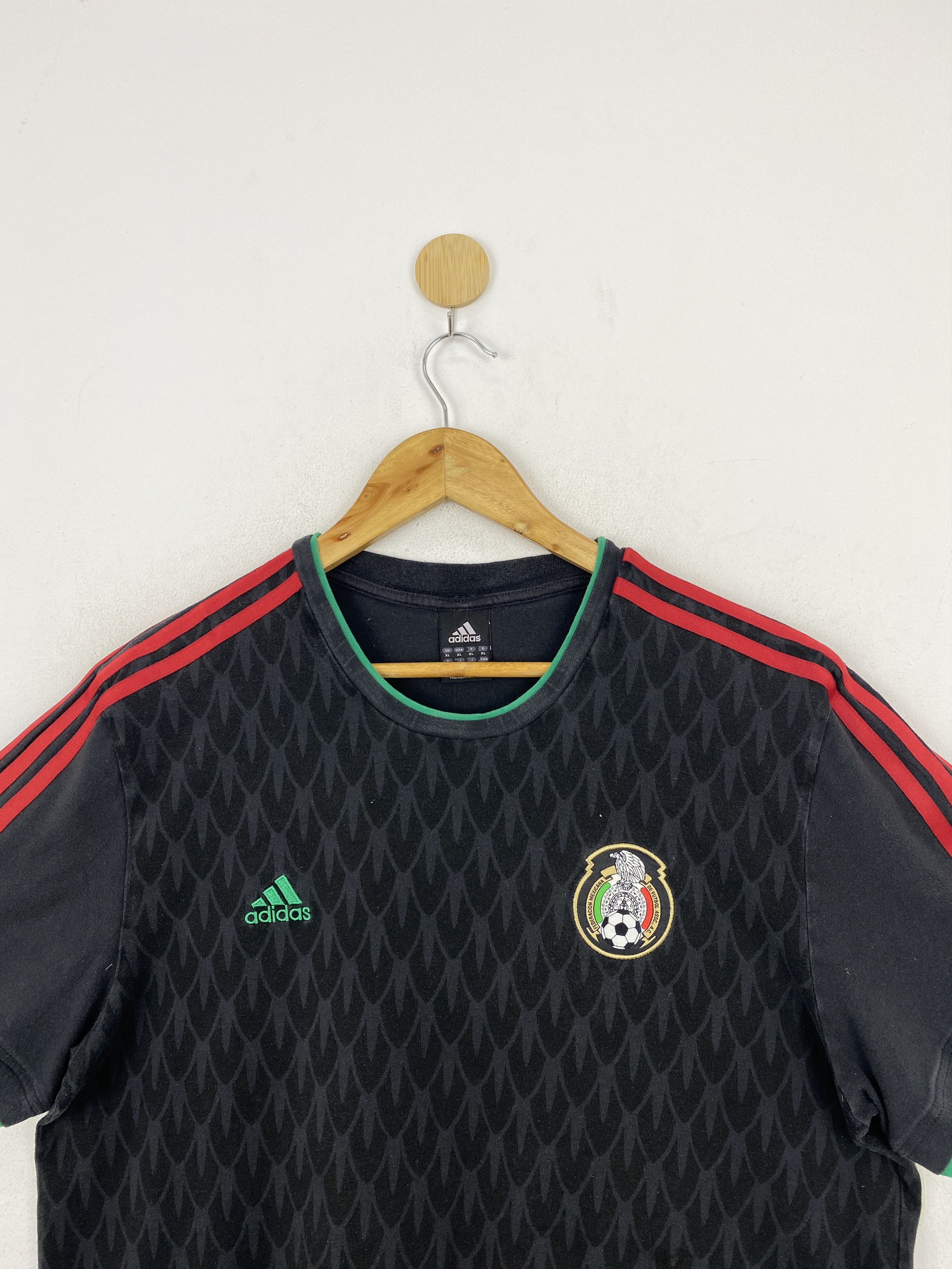 Vintage Vintage Adidas Mexico Football Association Tee TA0551 Size US XL / EU 56 / 4 - 2 Thumbnail