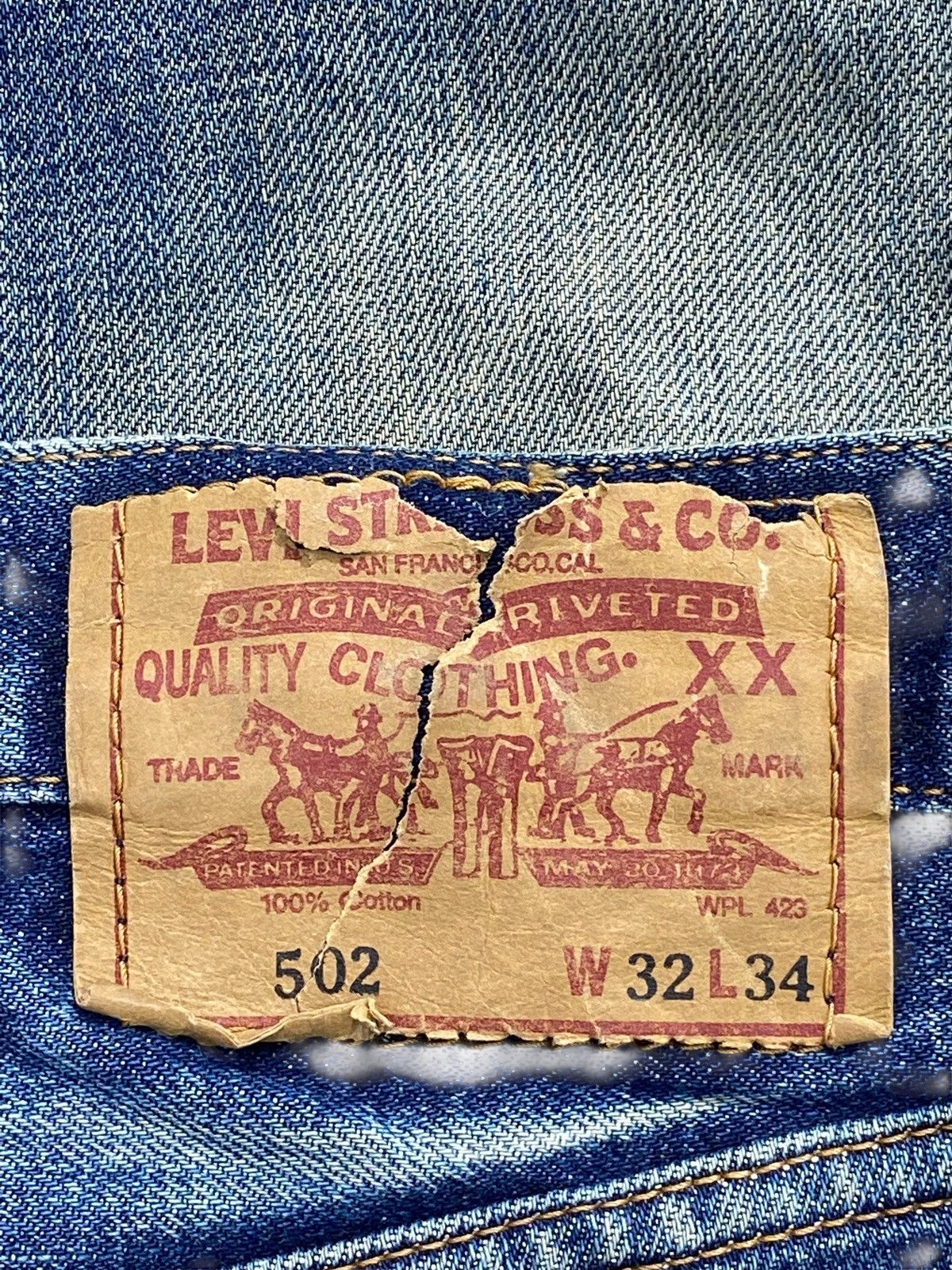 Levi's Levi’s Faded Blue Wash Whiskers Style Loose Jeans Size US 31 - 13 Thumbnail