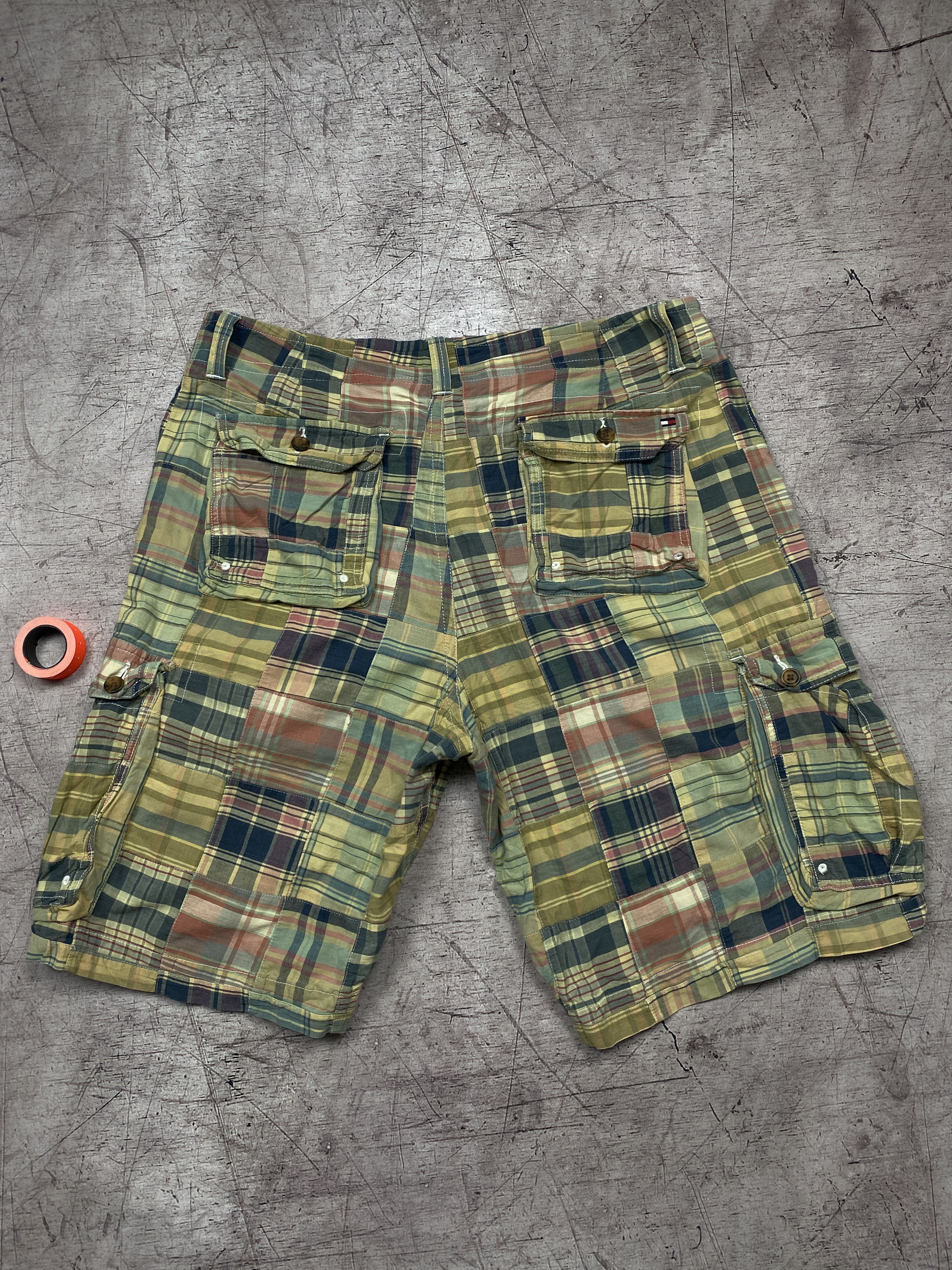 Tommy Hilfiger Tommy Hilfiger Vintage Mens Patchwork Cargo Shorts Size US 32 / EU 48 - 6 Thumbnail