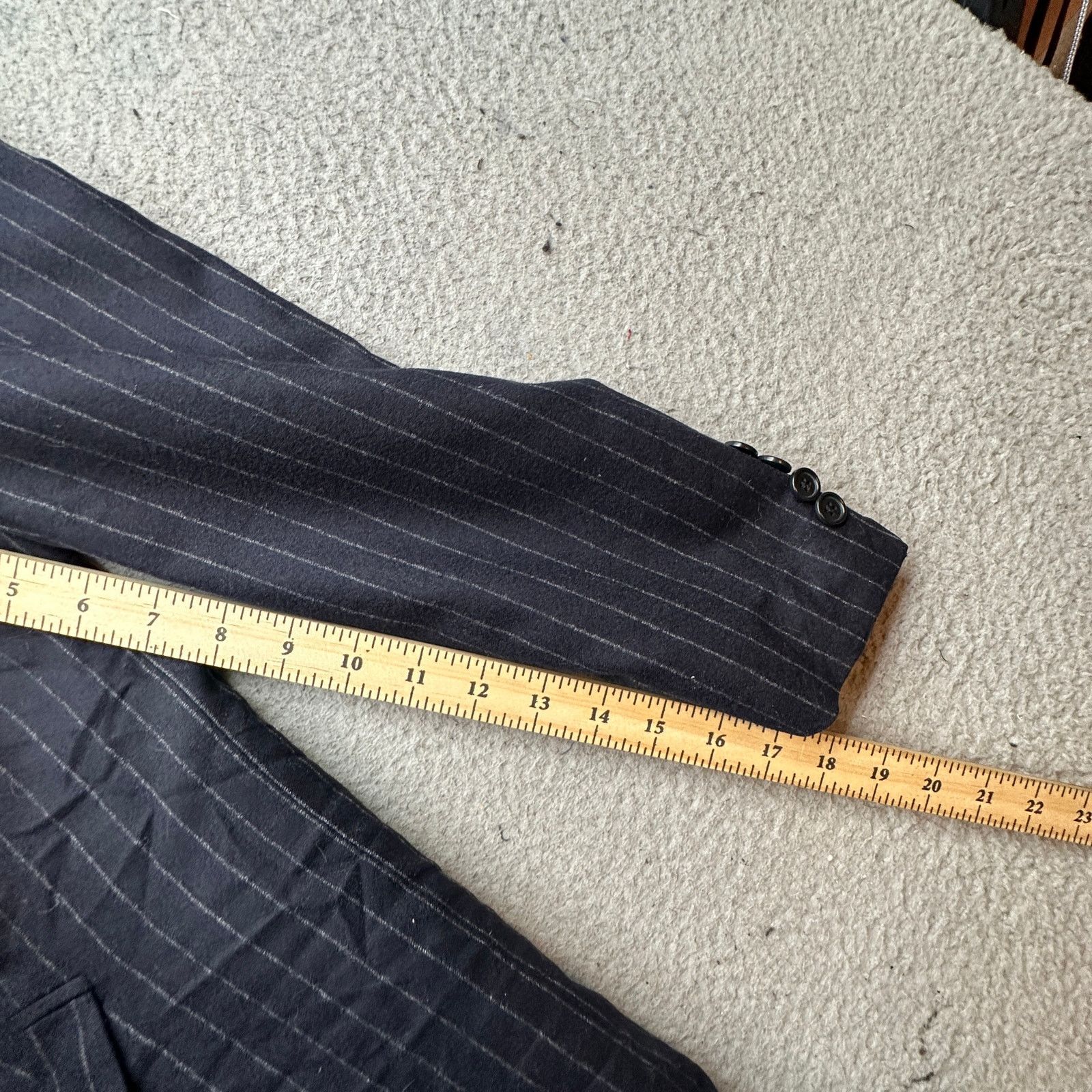 Brooks Brothers Brooks Brothers Pinstripe Wool Jacket 42 Long Navy Italy Size US L / EU 52-54 / 3 - 7 Thumbnail