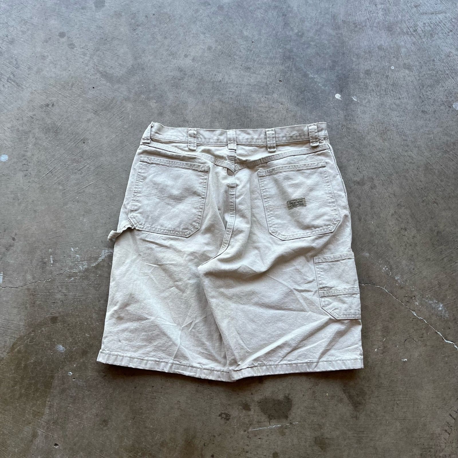 Vintage VINTAGE BAGGY CARHARTT SHORTS CREAM SZ 34 Size US 34 / EU 50 - 2 Thumbnail