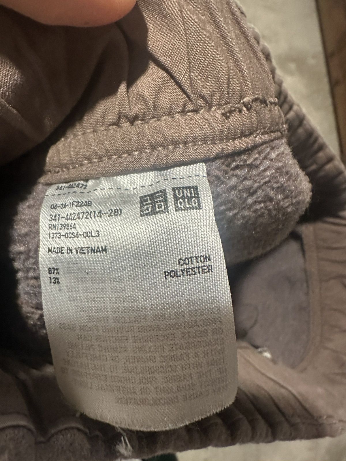 Uniqlo Uniqlo Wide Fit Sweatpants Size US 32 / EU 48 - 4 Thumbnail