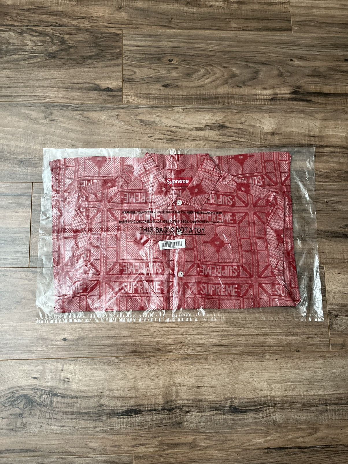 Supreme Supreme Tray Jacquard S/S Shirt Size US S / EU 44-46 / 1 - 1 Thumbnail