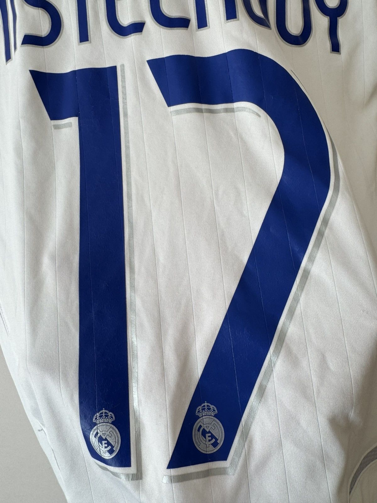Adidas Vintage Real Madrid 2006-2007 Nistelrooy Home Soccer Jersey Size US S / EU 44-46 / 1 - 11 Thumbnail