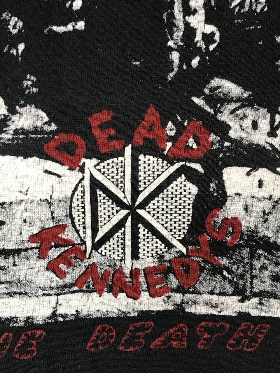 Band Tees vintage 80s Dead Kennedys give me convenience or give me Size US L / EU 52-54 / 3 - 4 Thumbnail