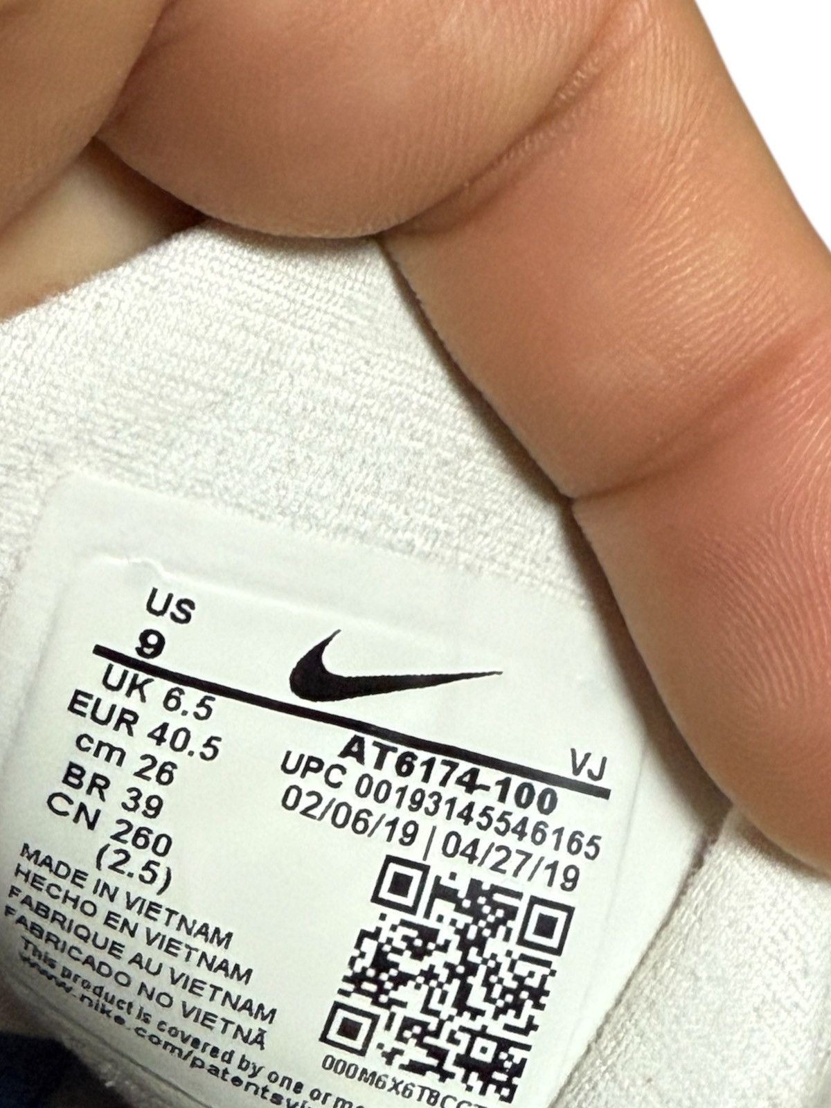 Nike Nike Air Max 270 React Size US 9 / IT 39 - 8 Thumbnail