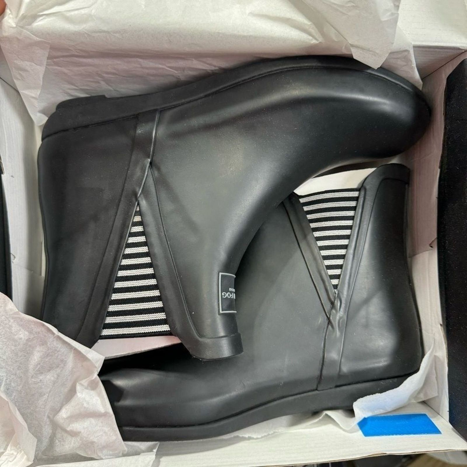 London Fog London Fog Women’s Rain Boot size 9 NWOB #K269 Size US 9 / EU 42 - 9 Thumbnail