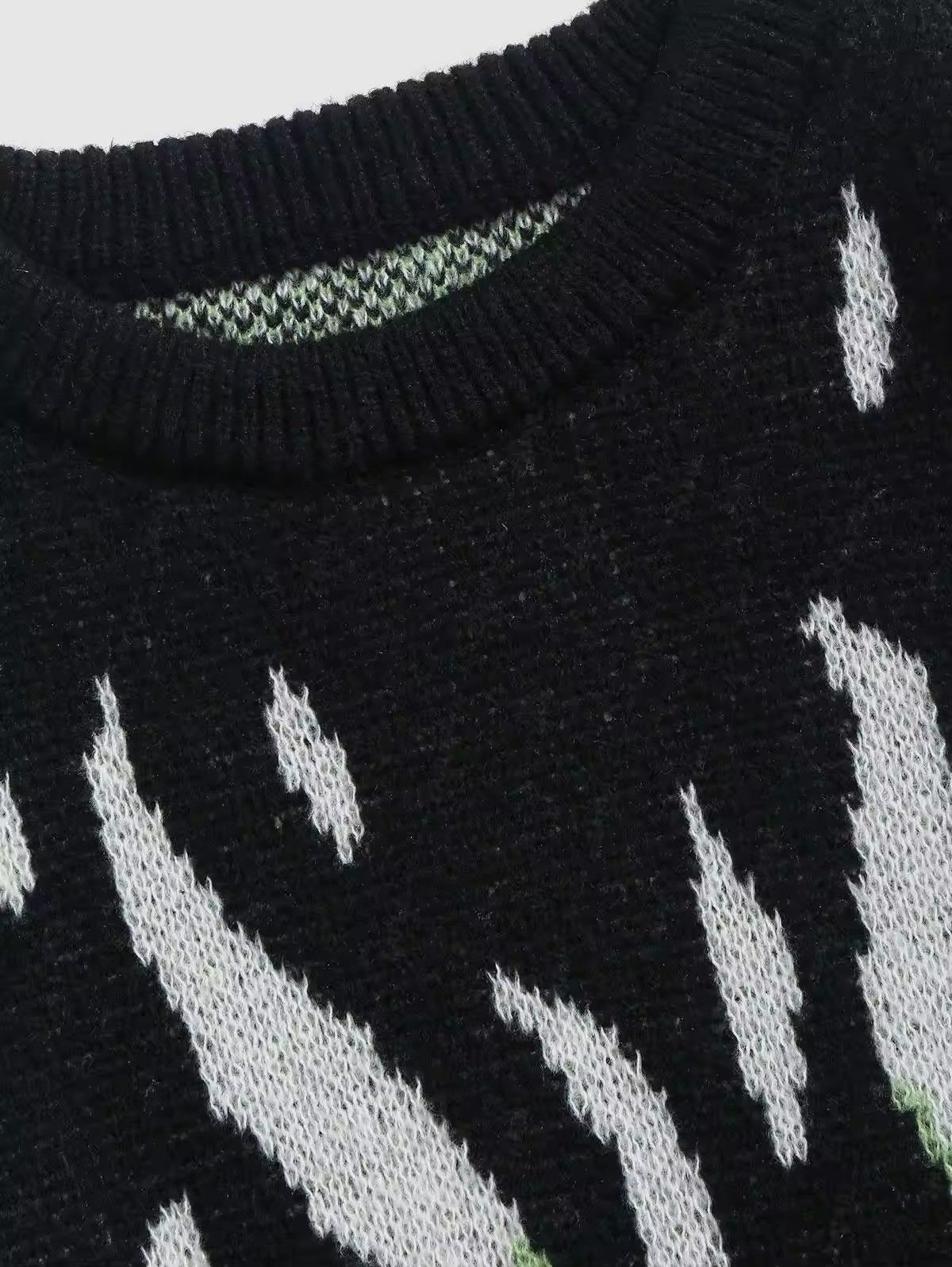 Other Knitted Jacquard Pattern Pullover Sweater Size US L / EU 52-54 / 3 - 4 Thumbnail