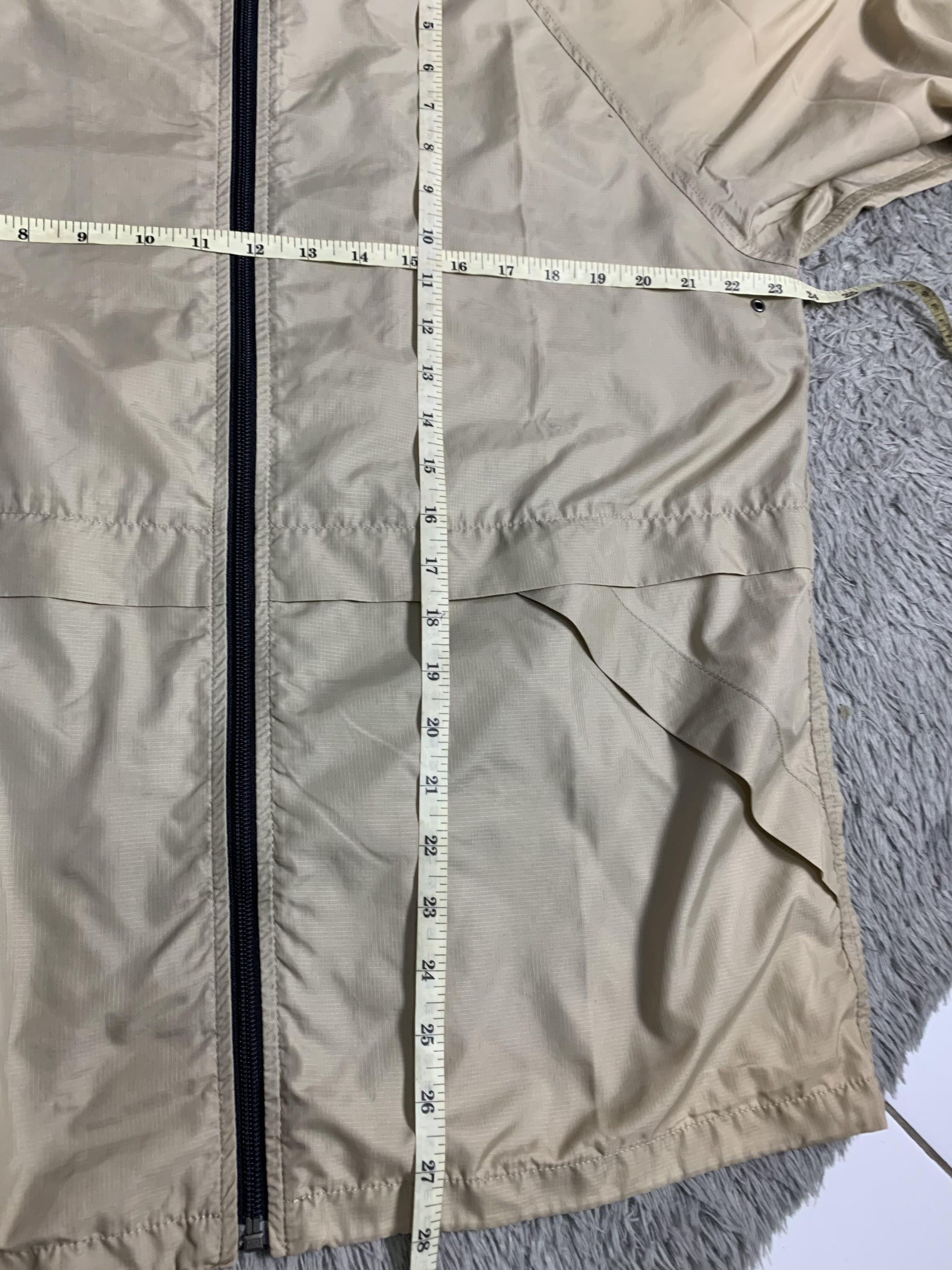 Uniqlo Vintage Uniqlo Beige Jacket Hooded Japanese Brand Style Size US L / EU 52-54 / 3 - 10 Thumbnail