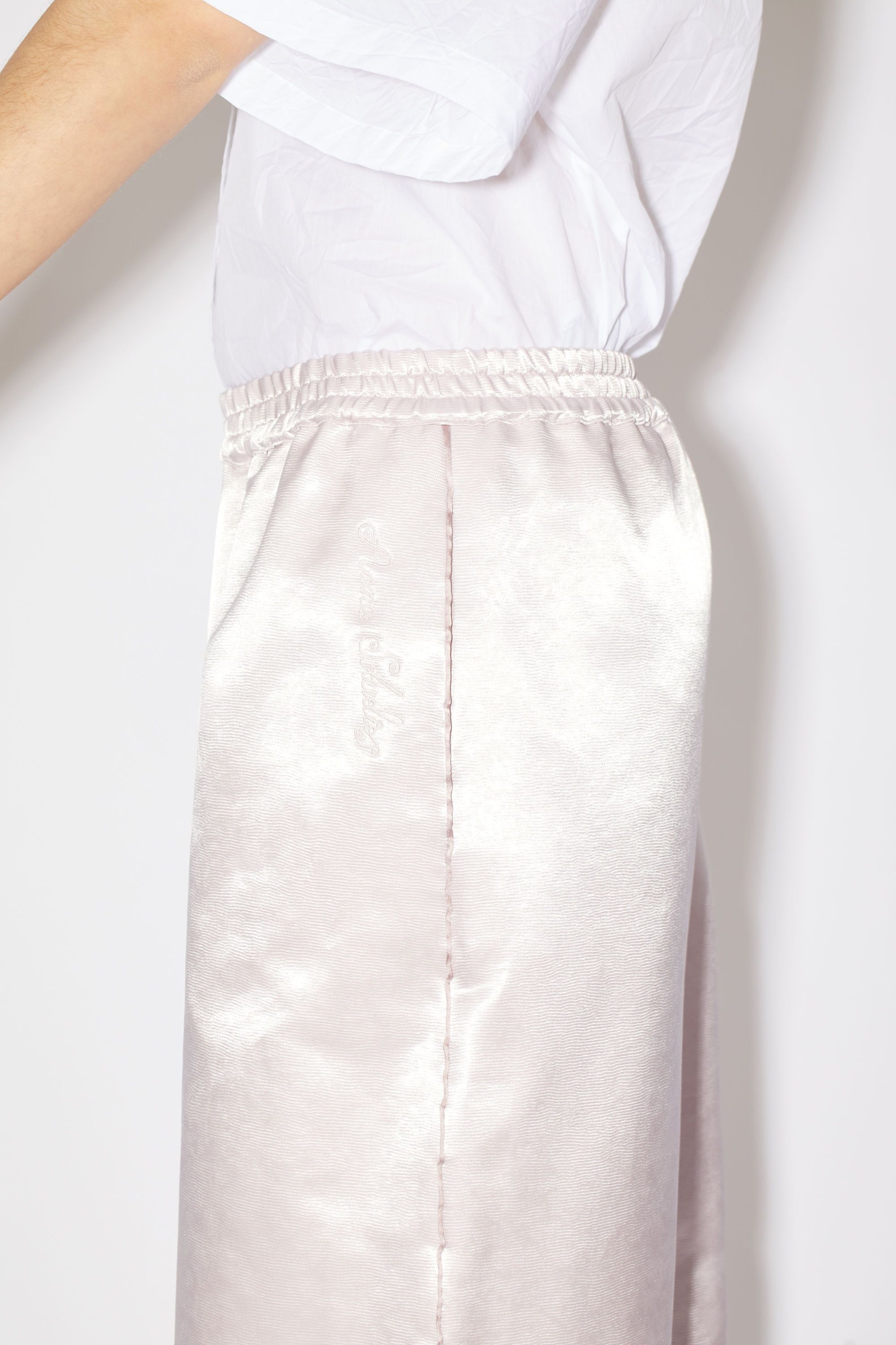 Acne Studios o1y0725 Sweatpant in Light Pink Size 28" / US 6 / IT 42 - 4 Thumbnail