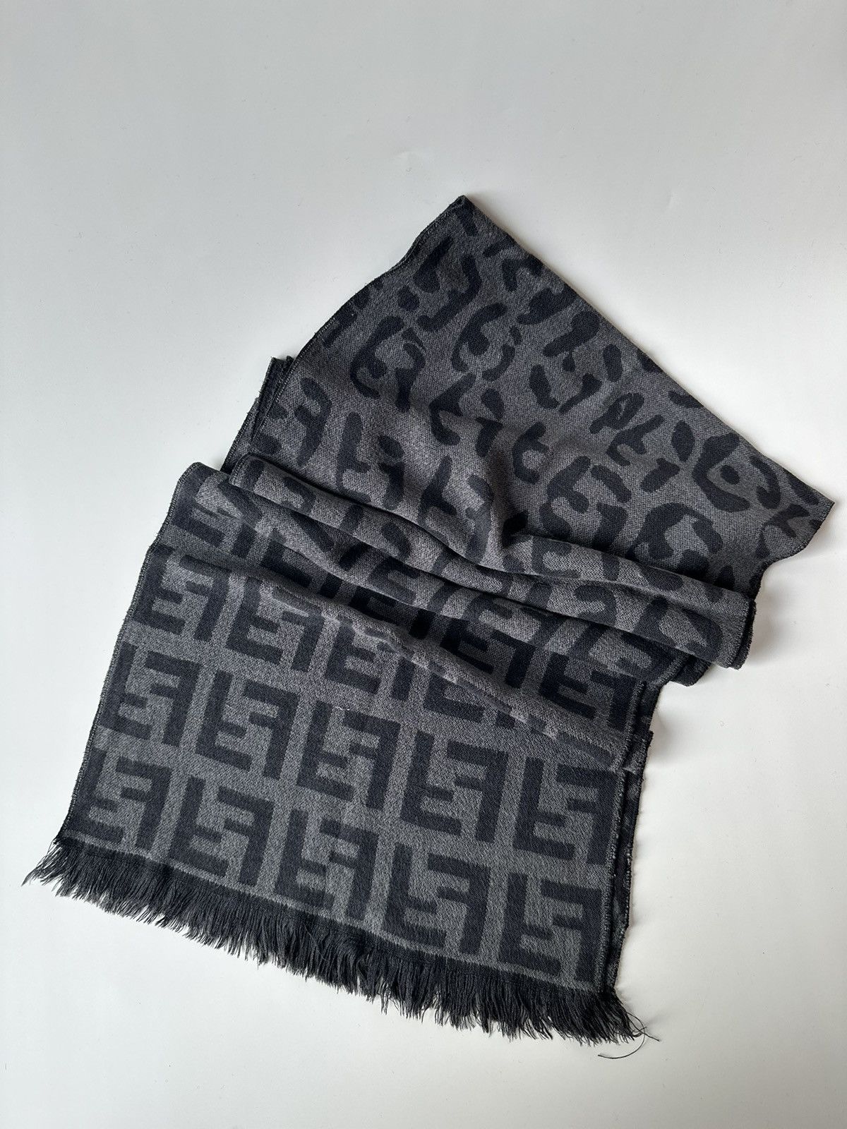 Fendi Fendi scarf monogram 100% wool Size ONE SIZE - 6 Thumbnail