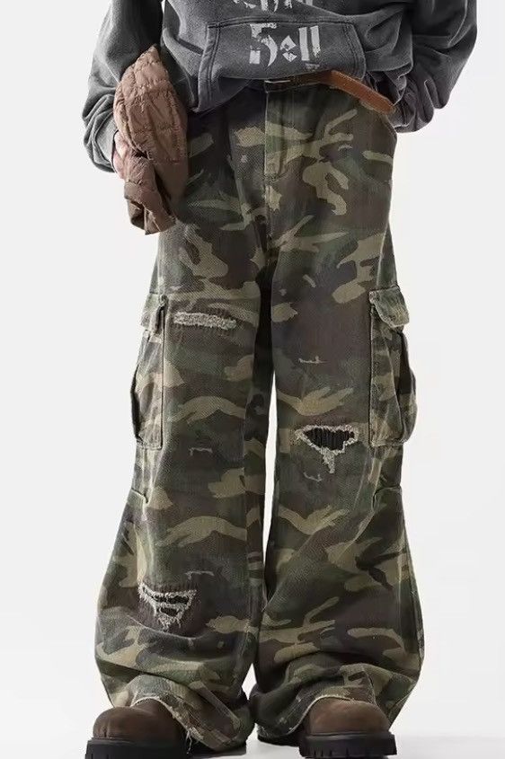 Japanese Brand Distressed Multi Pocket Camo Wide Leg Cargo Pants Size US 29 - 7 Thumbnail