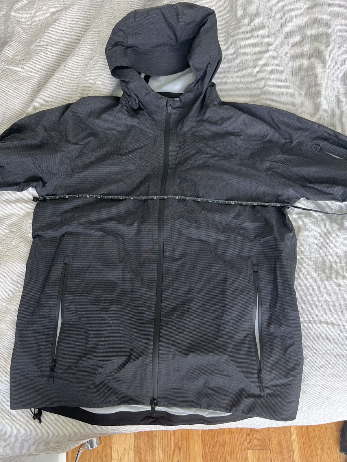 Vollebak Ultra Light Shell with Dyneema Size US XL / EU 56 / 4 - 14 Thumbnail