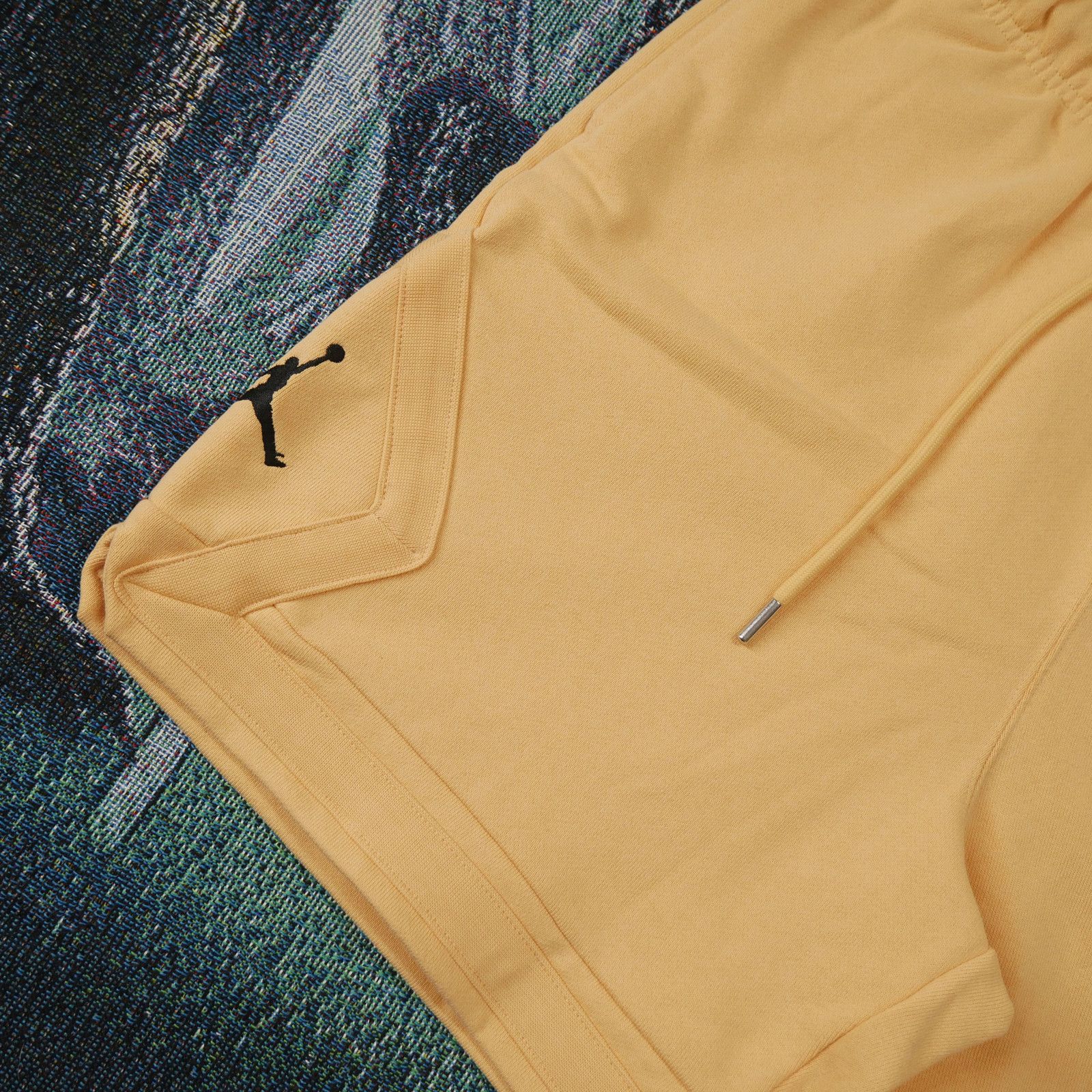 Jordan Brand Air Jordan Flight Fleece Essentials Shorts XLD Size XXL Size US 40 / EU 56 - 2 Thumbnail