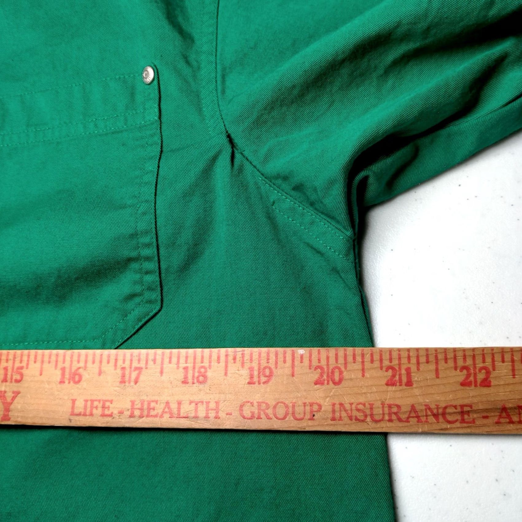 Vintage VINTAGE Gitano Shirt Women Small Kelly Green Twill Button Up V Neck 90s Classic Casual Mens Womens Girls Boys Size S / US 4 / IT 40 - 5 Thumbnail