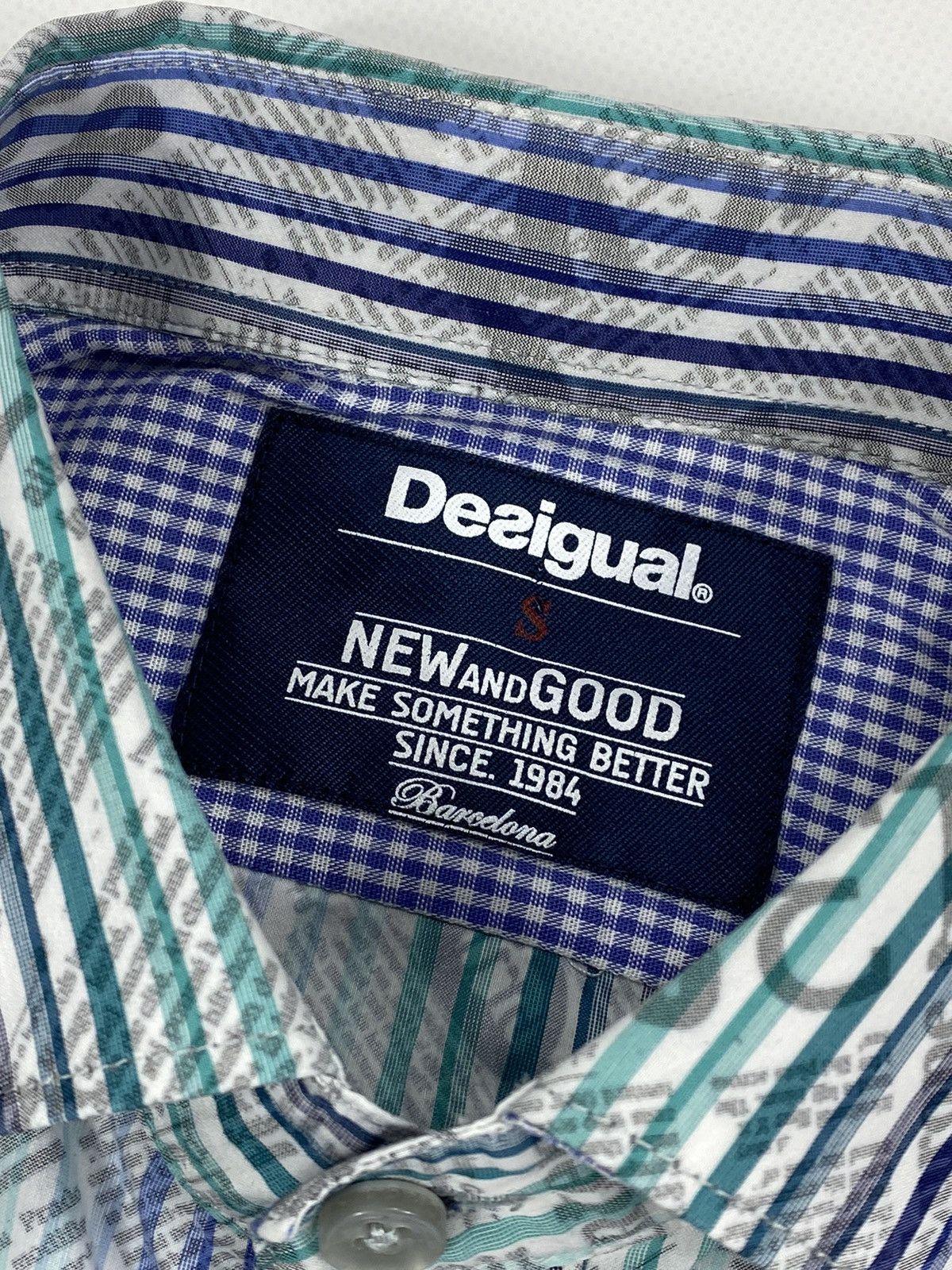 Desigual 🔥LASTDROP🔥 Newspaper Gazette Galliano Style Striped Shirt Size US S / EU 44-46 / 1 - 9 Thumbnail