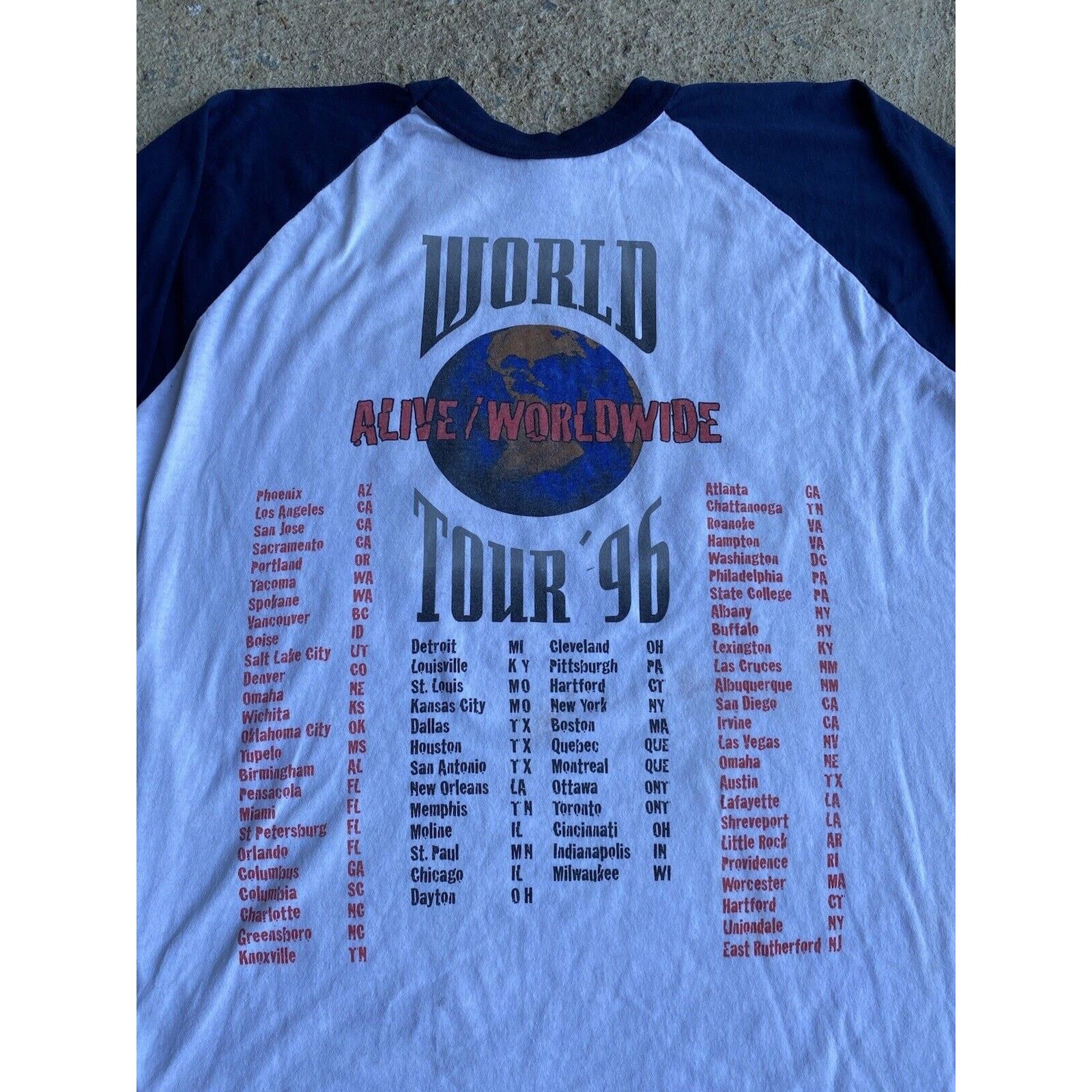 Band Tees Vintage 90’s KISS Army 1996 Concert Raglan Shirt XL Stained Size US XL / EU 56 / 4 - 9 Thumbnail