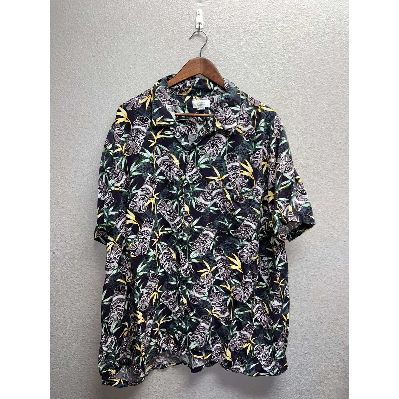 Croft & Barrow Tiki Head Shirt Button Up Easter Island Hawaiian Shirt 3XL Size US XXL / EU 58 / 5 - 1 Thumbnail