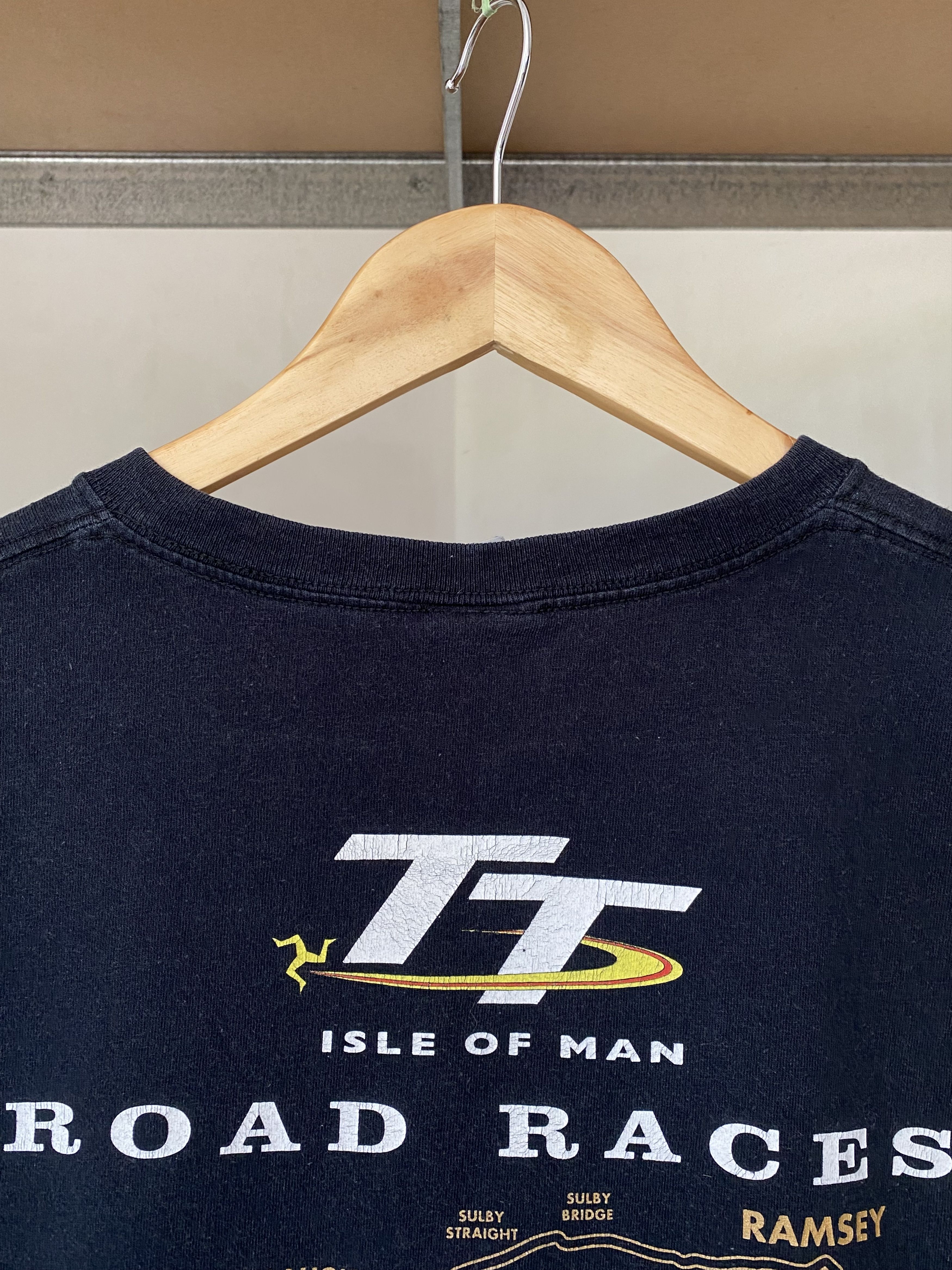 Vintage TT Isle Of Man Vintage 2012 Road Races Moto Racing T-shirt Size US L / EU 52-54 / 3 - 9 Thumbnail