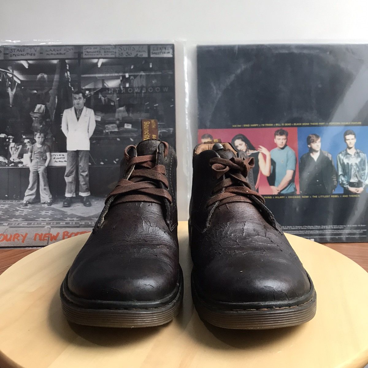 Dr. Martens Vintage Dr Martens Softwair Crazy horse chukka saxon brown Size US 8 / EU 41 - 3 Thumbnail