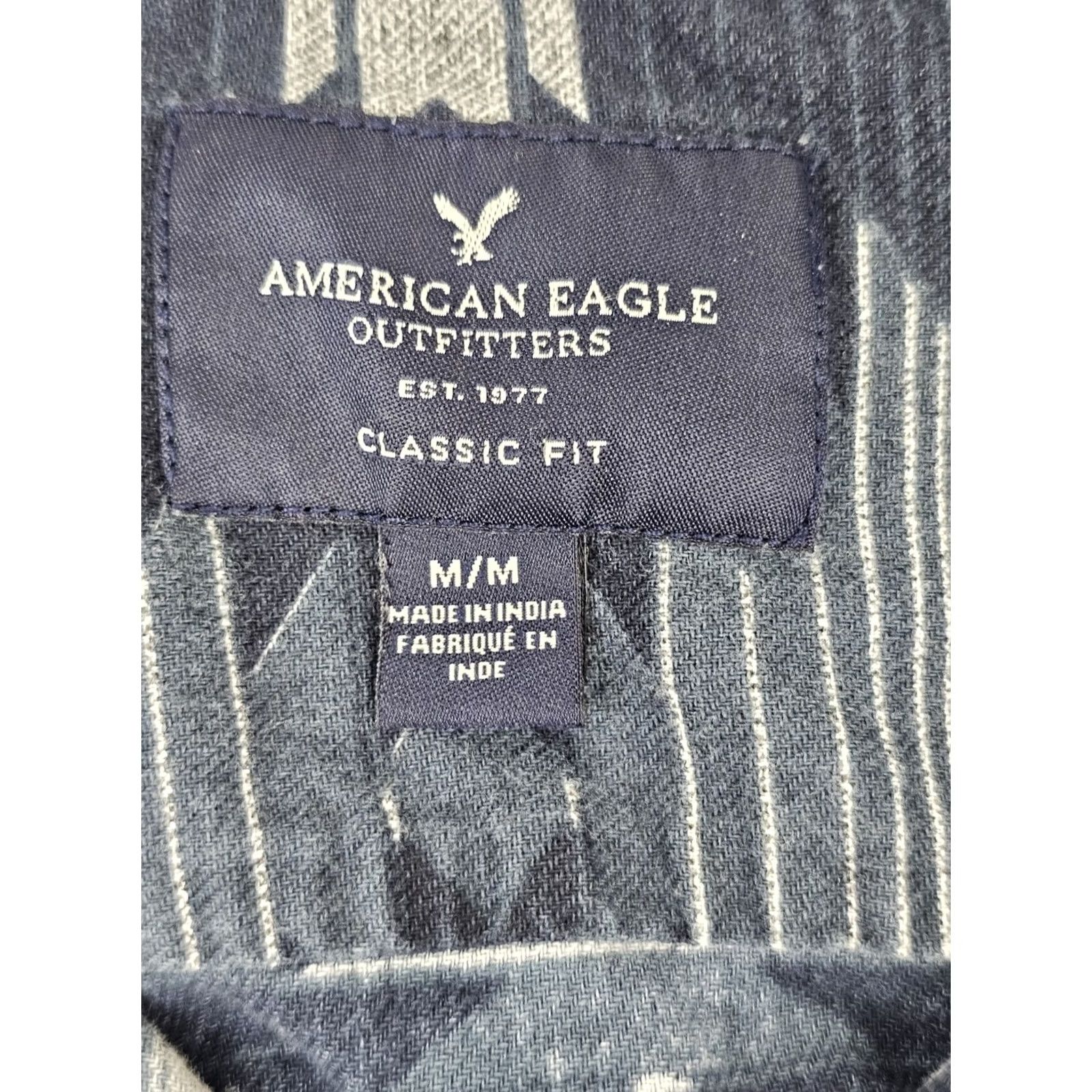 American Eagle Outfitters VINTAGE American Eagle Aztec Southwestern Print Button Shirt Men M Blue EUC Size US M / EU 48-50 / 2 - 2 Thumbnail