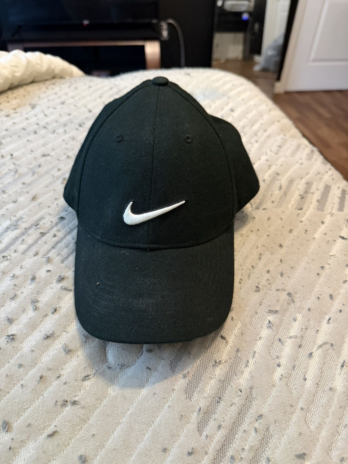 Nike Nike Swoosh Logo Cap Dad Hat Size ONE SIZE - 1 Thumbnail