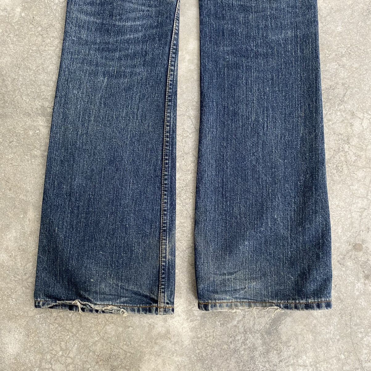 Levi's Vintage Levis 517 Faded Muddy Blue Bootcut Flared Jeans Size US 32 / EU 48 - 12 Thumbnail