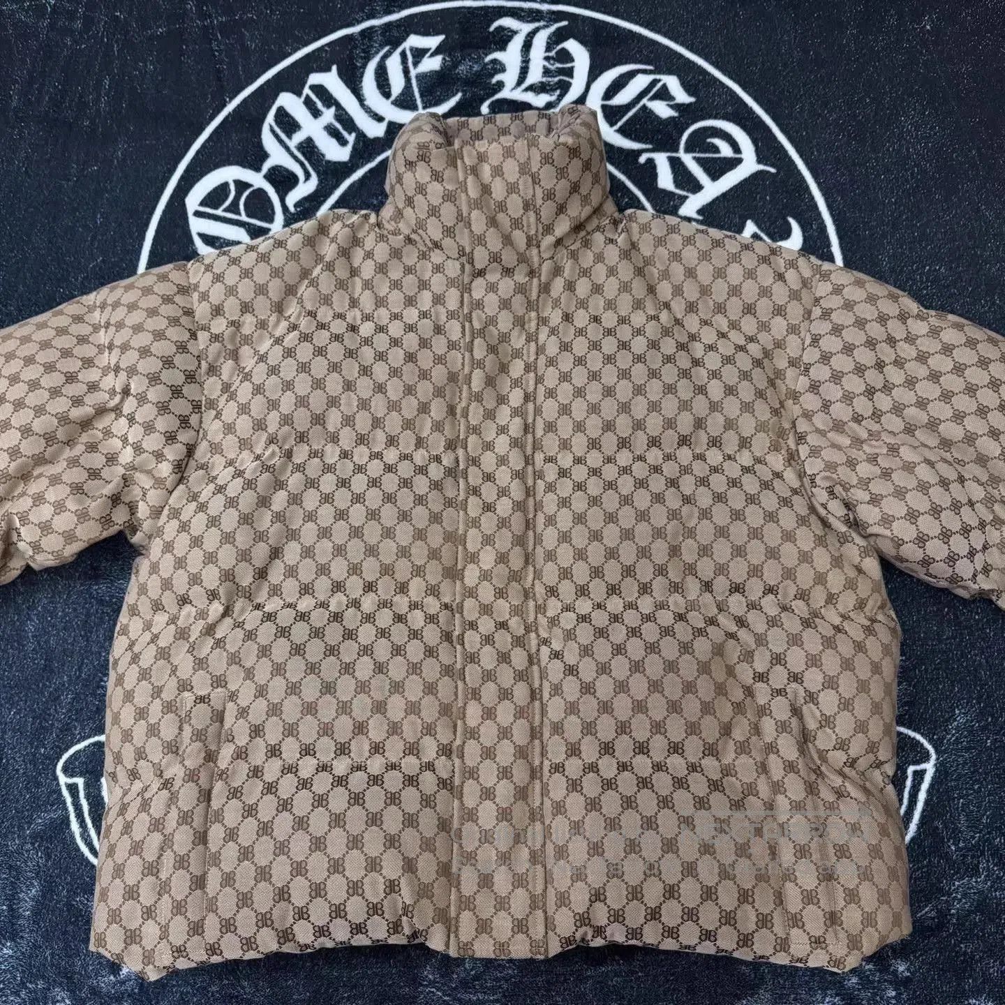 Balenciaga Brown Quilted Pattern Puffer Jacket XL. Size US XL / EU 56 / 4 - 1 Thumbnail