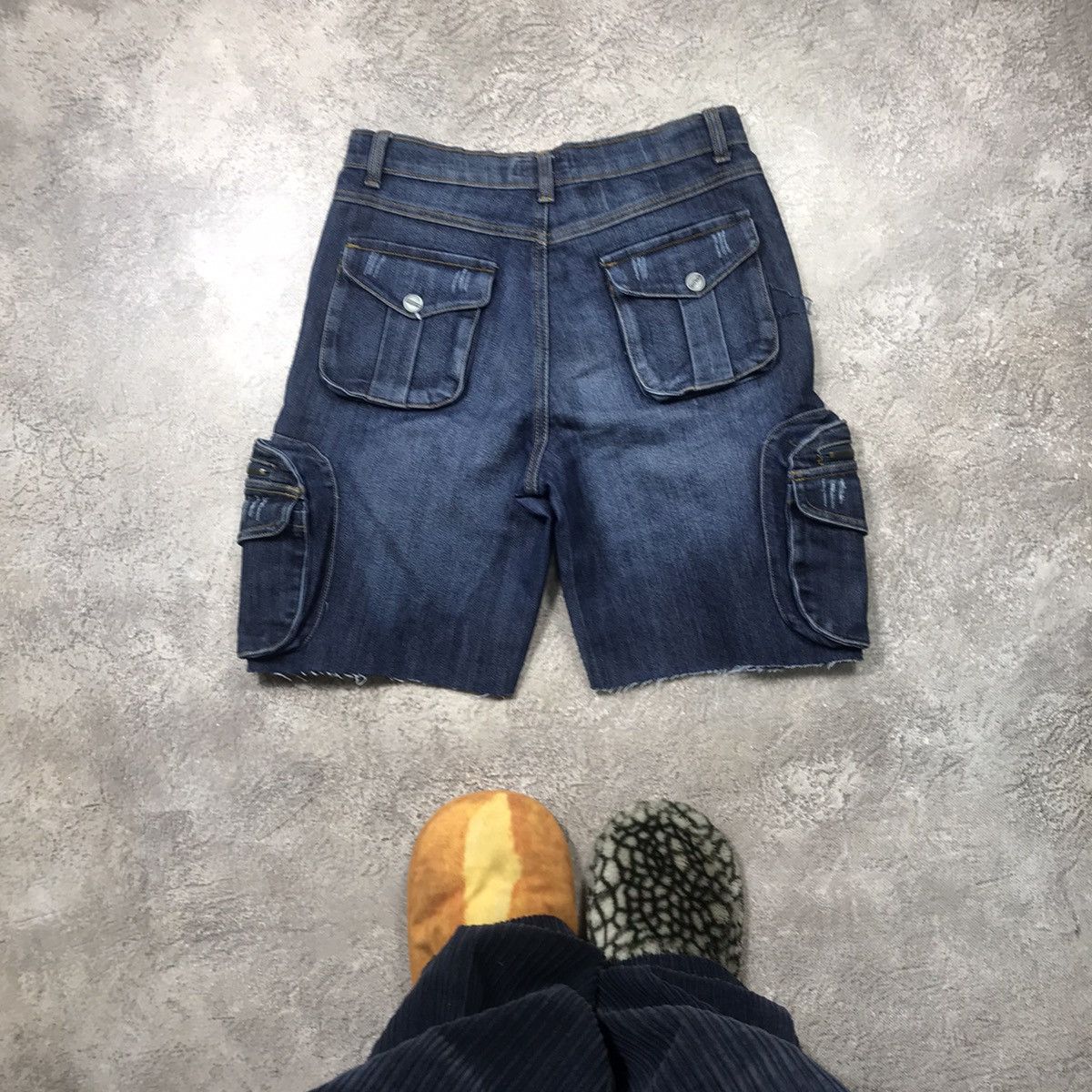 Japanese Brand VINTAGE CARGO DENIM DISTRESSED SHORTS JAPAN STREETWEAR Y2K Size US 28 / EU 44 - 5 Thumbnail