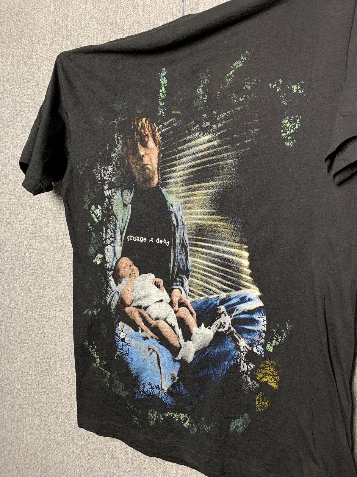 Band Tees Vintage 90s Kurt Cobain Grunge Is Dead Single Stitch rare Size US M / EU 48-50 / 2 - 3 Thumbnail